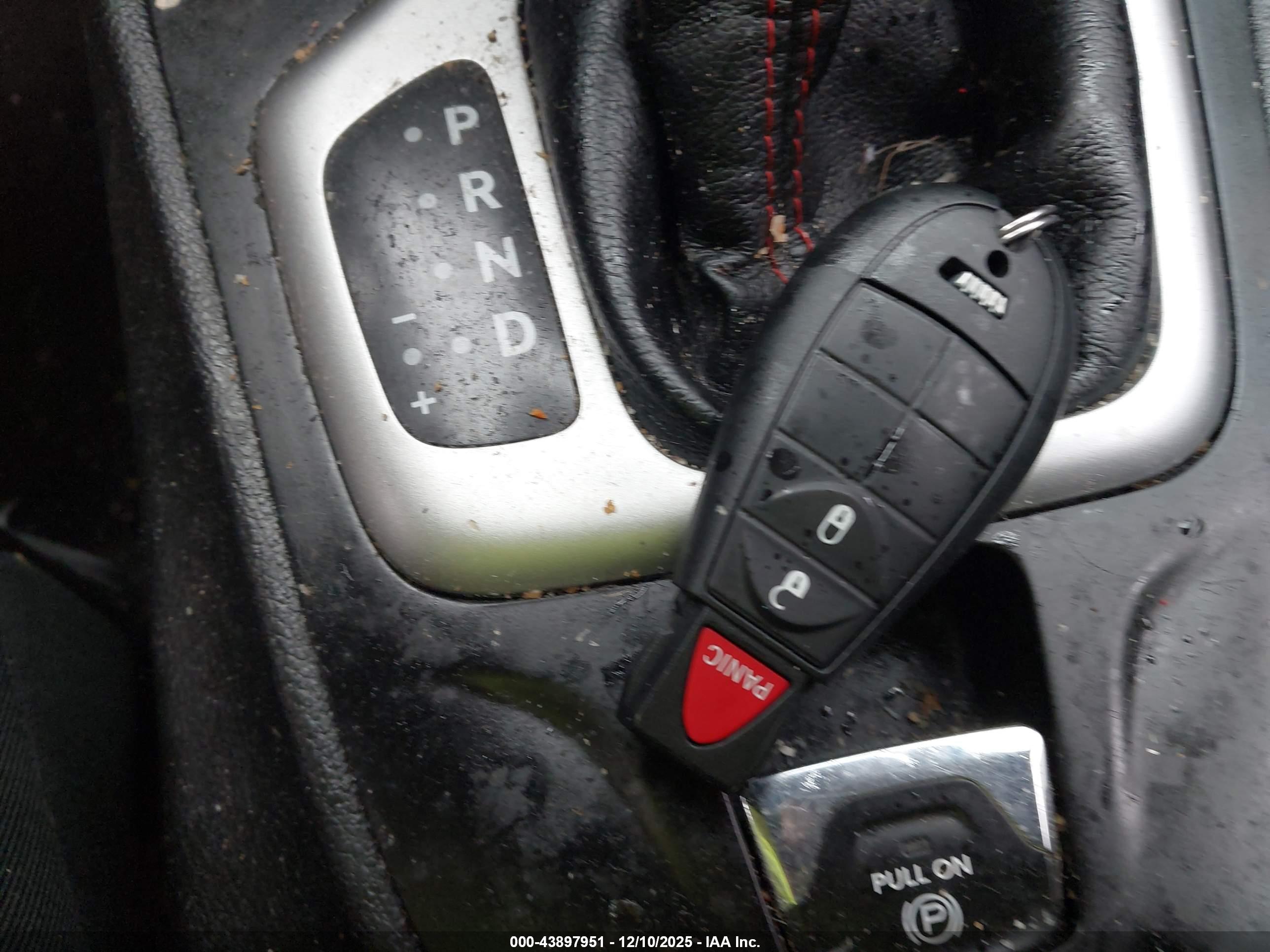 JEEP CHEROKEE image 11