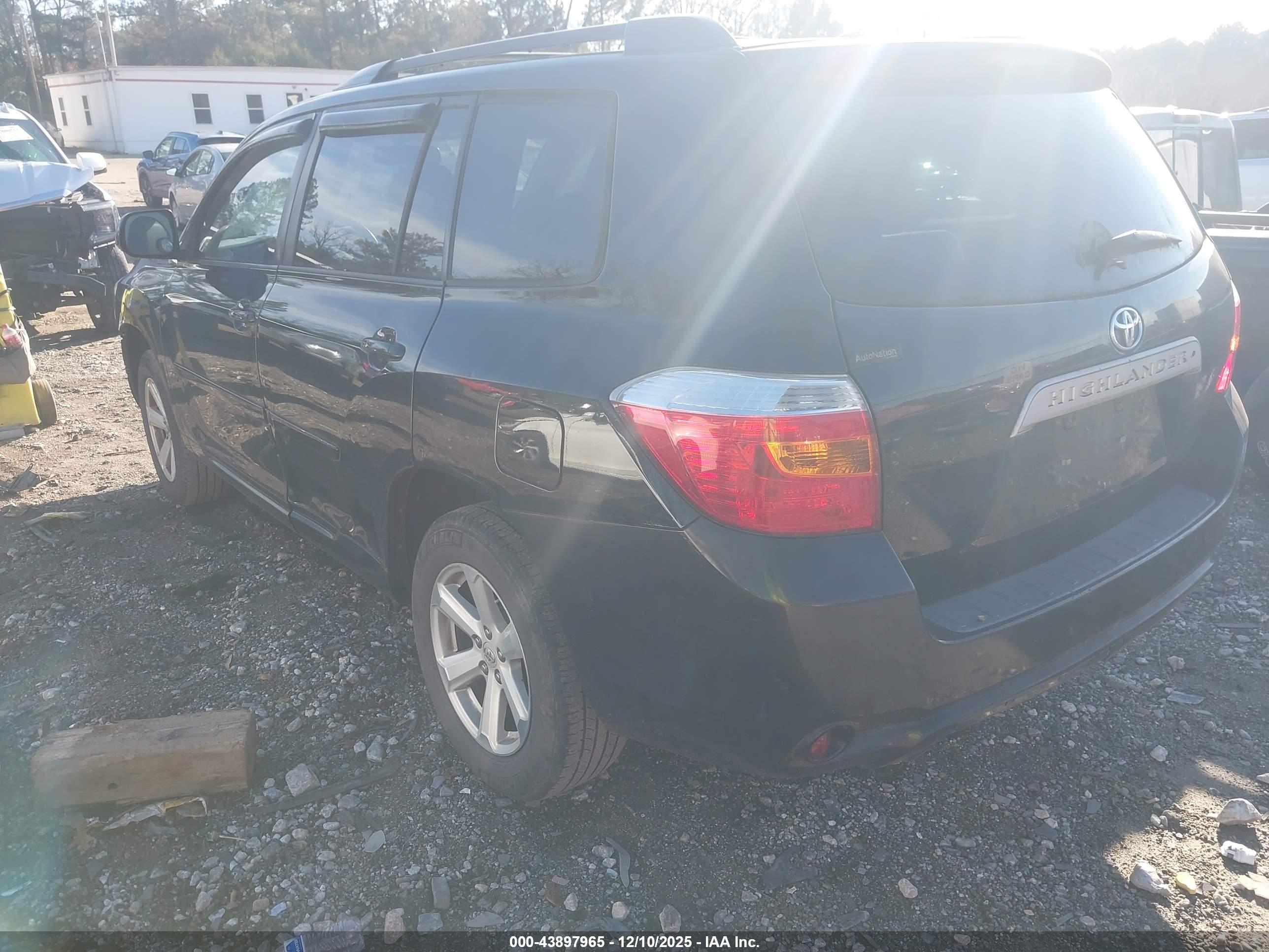 TOYOTA HIGHLANDER image 3