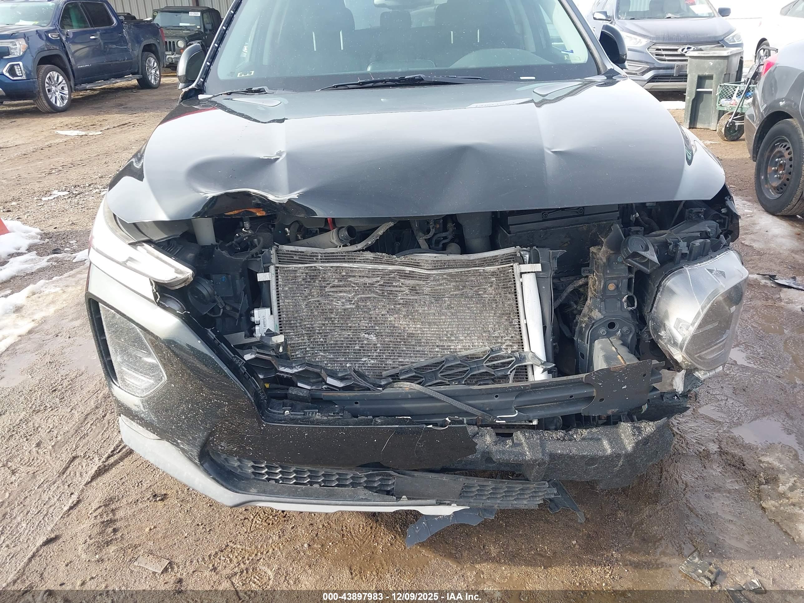 HYUNDAI SANTA image 6