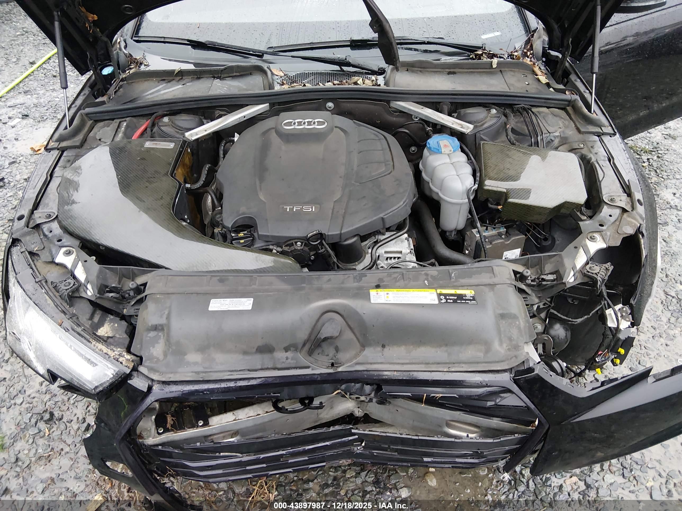 AUDI A4 image 10