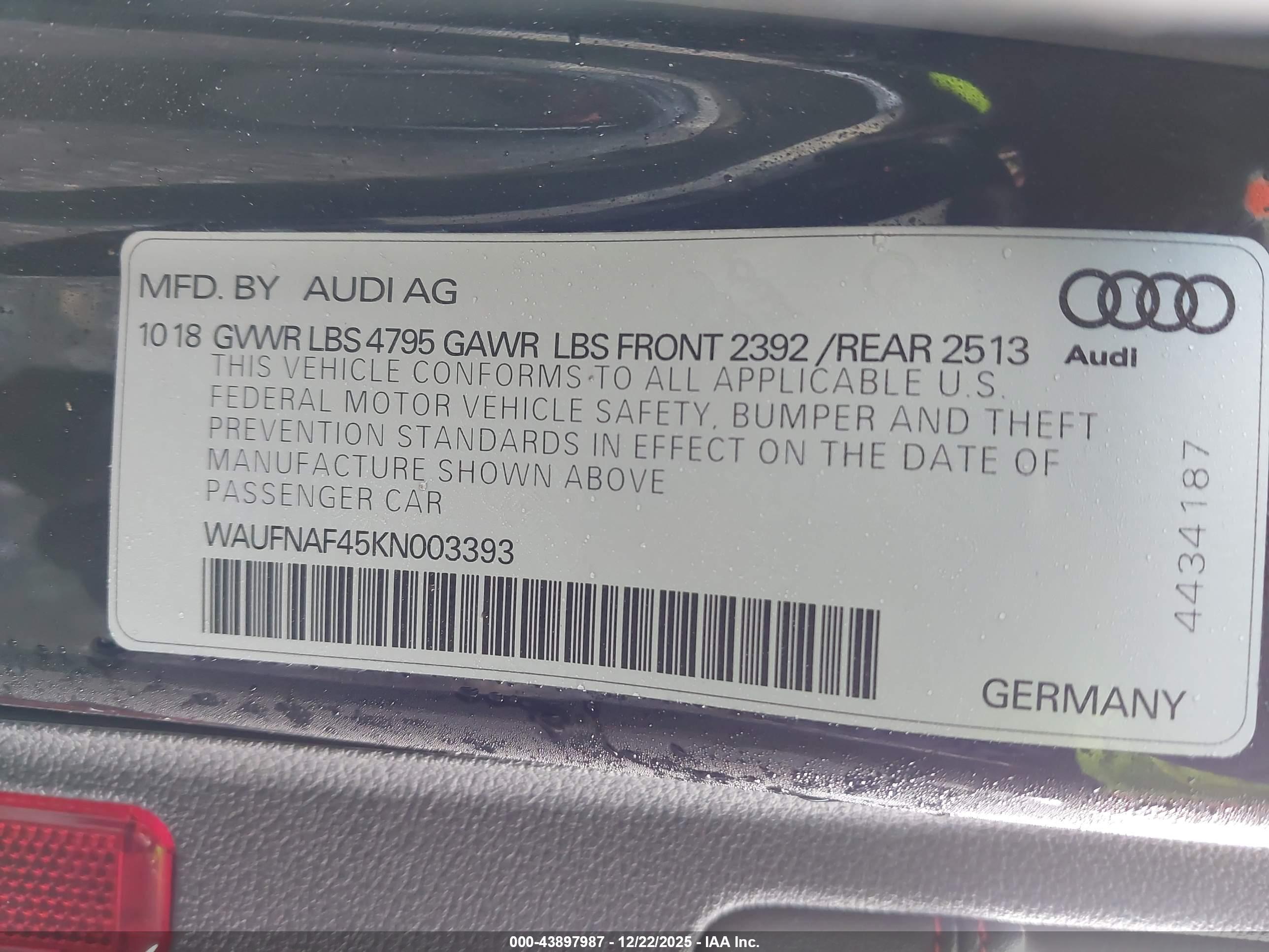 AUDI A4 image 9