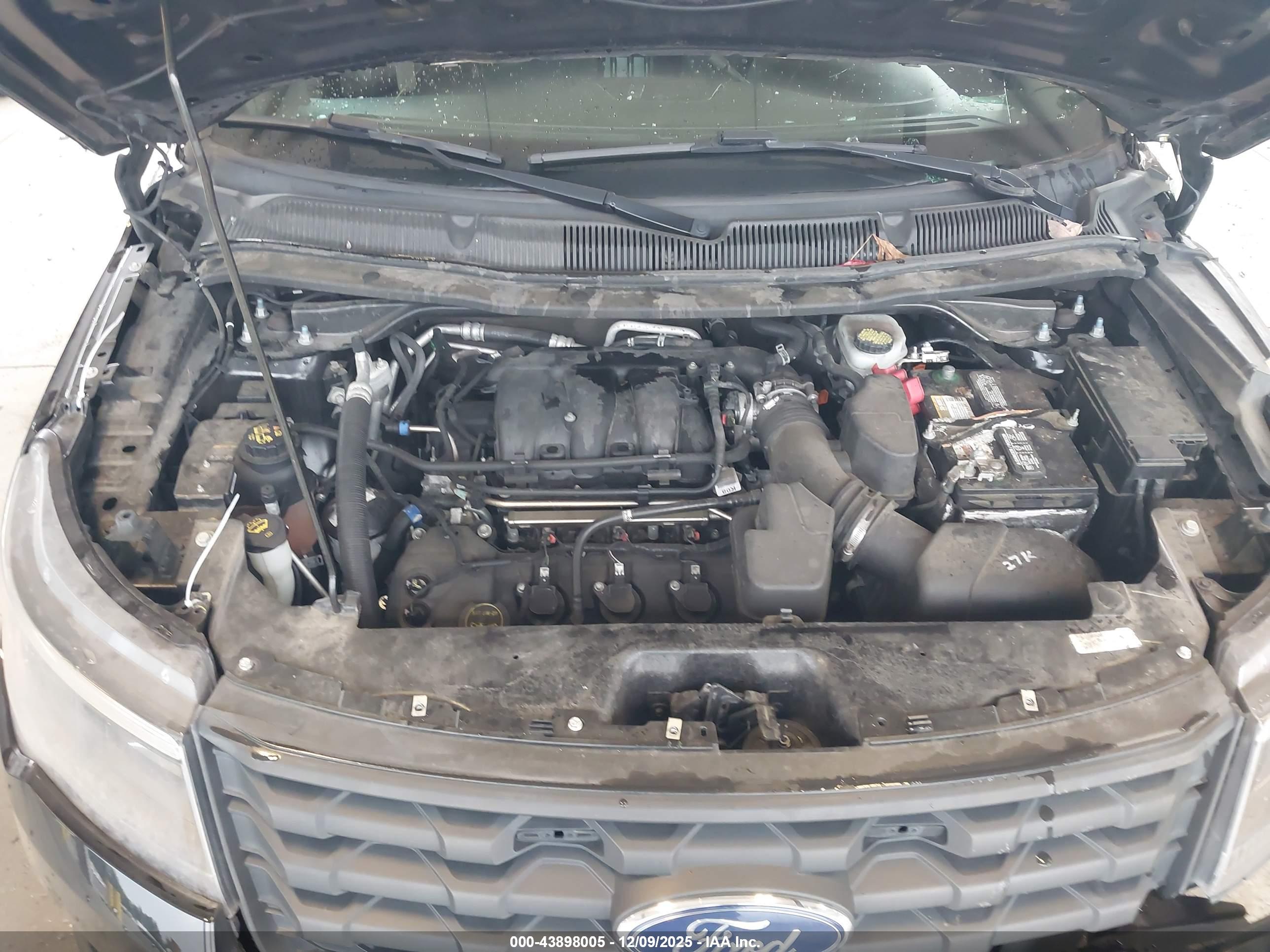 FORD UTILITY image 10