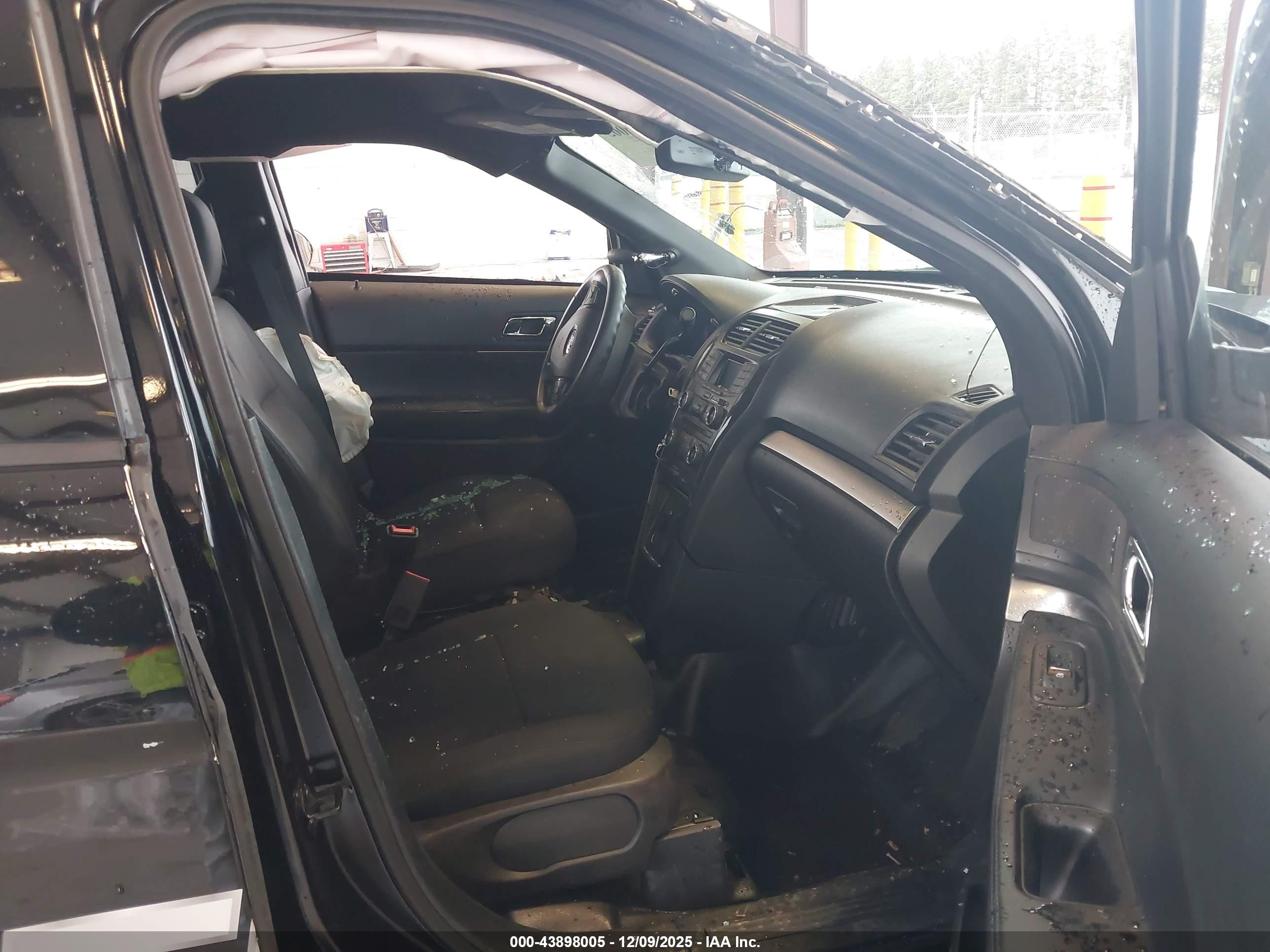 FORD UTILITY image 5