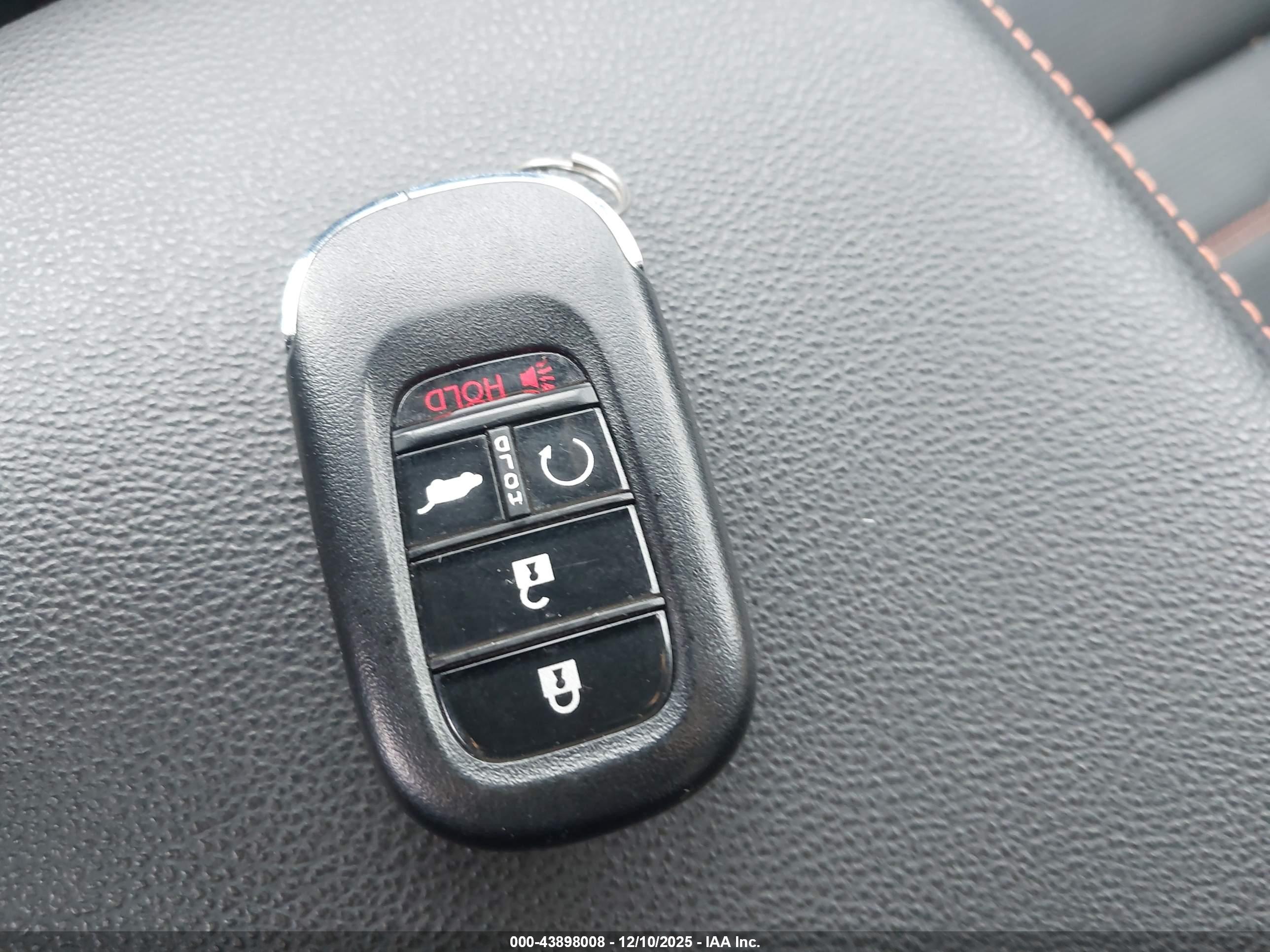 HONDA CR-V image 11
