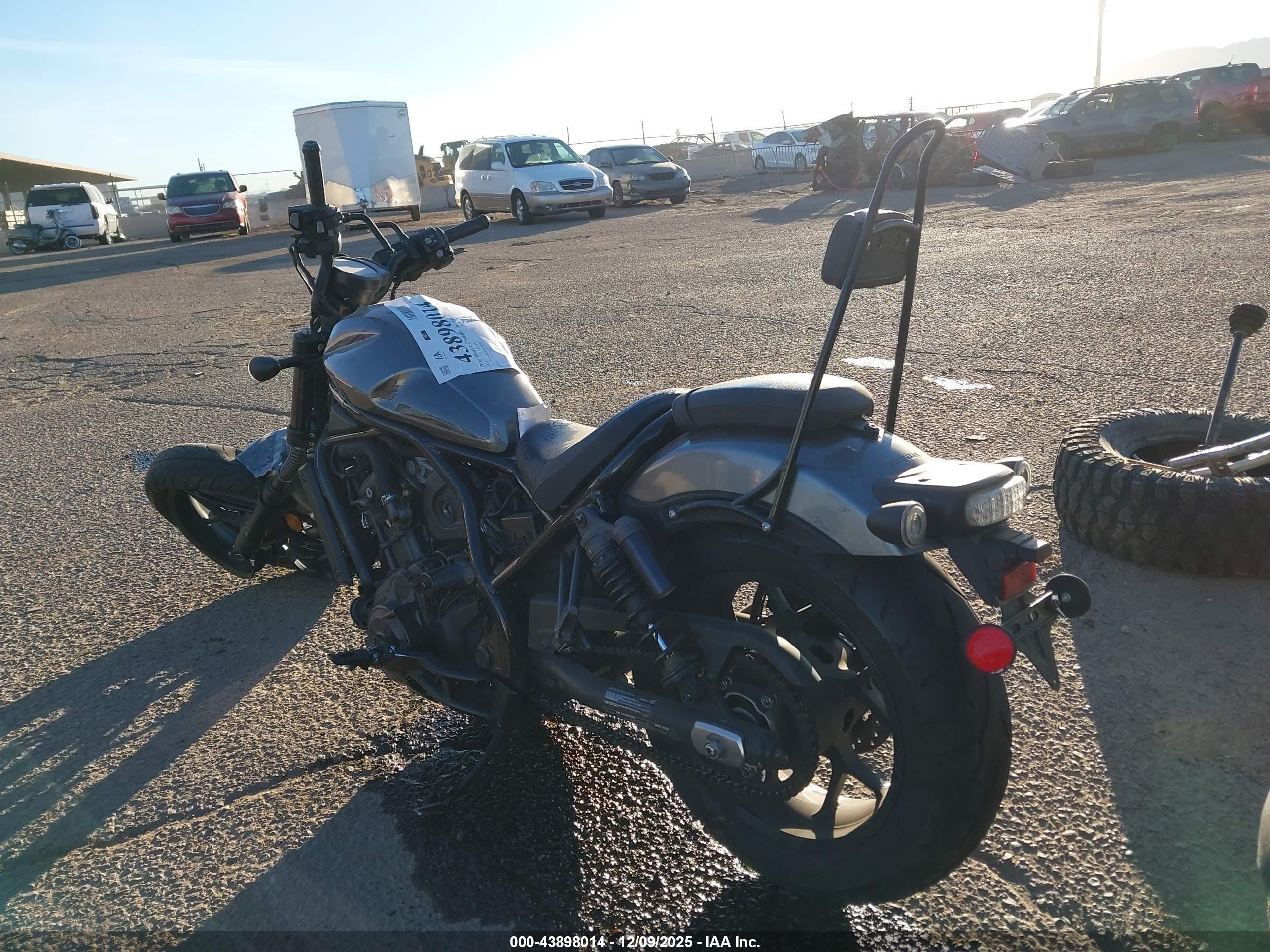 HONDA CMX1100 image 3