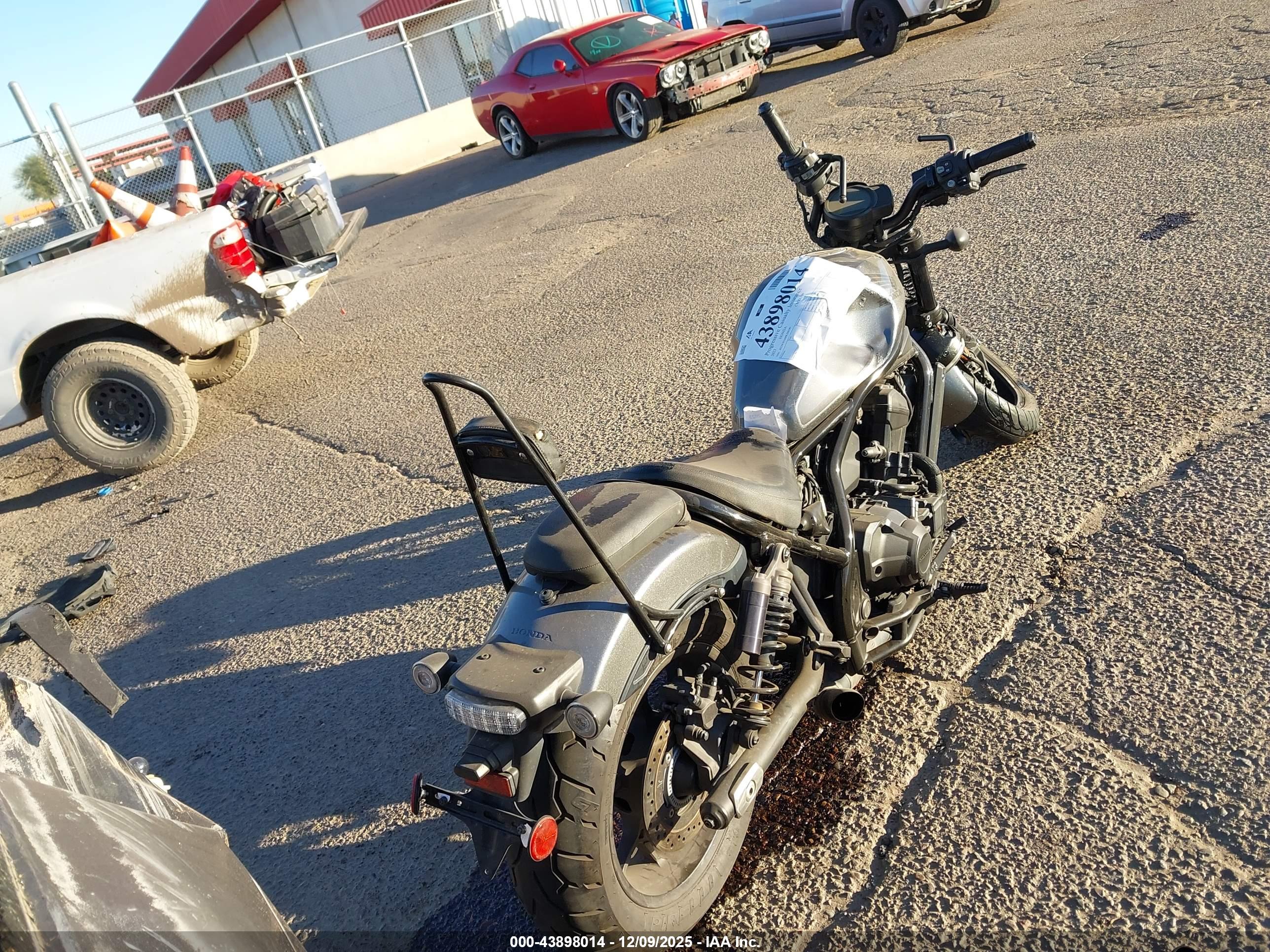 HONDA CMX1100 image 6