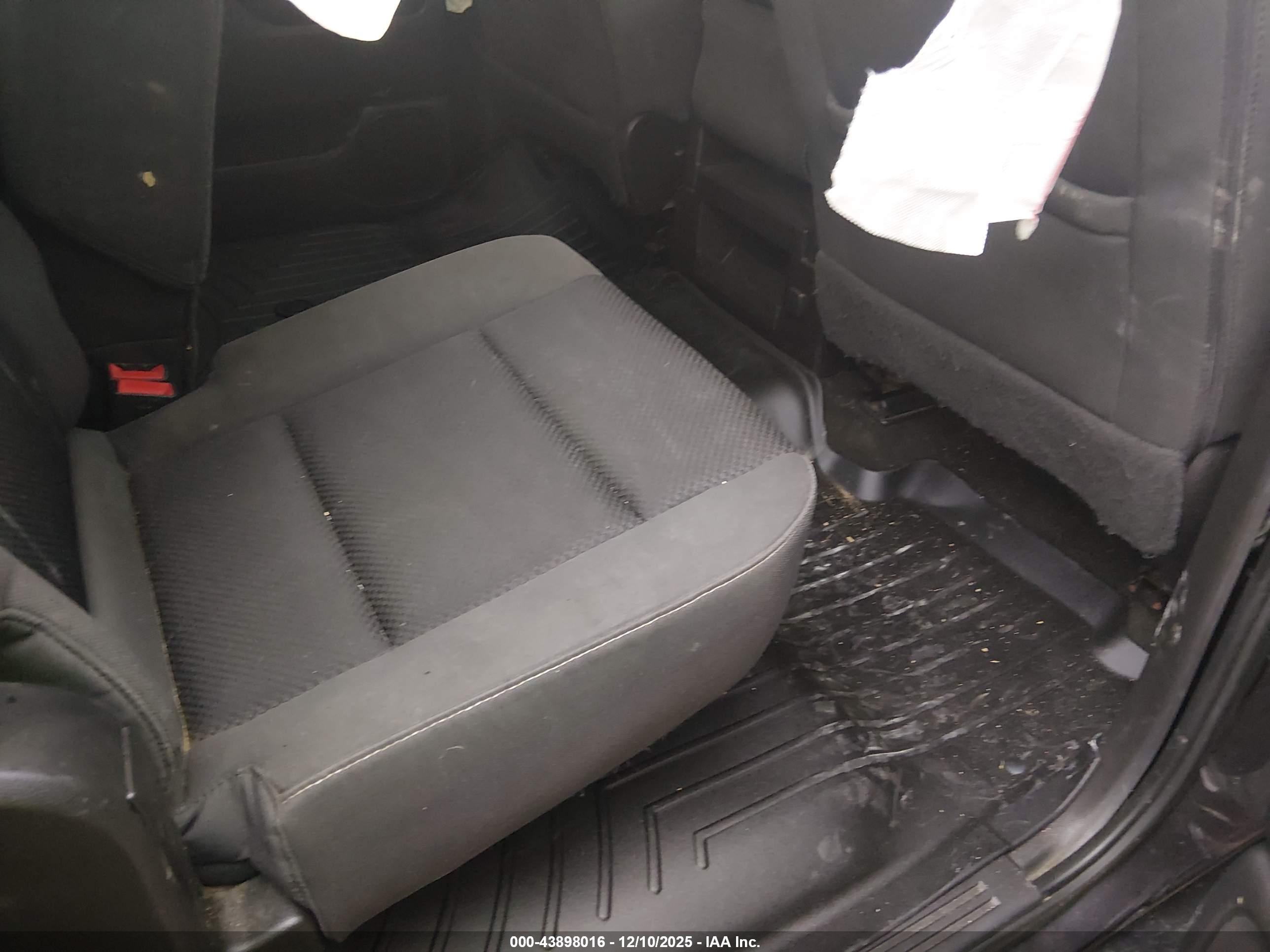 CHEVROLET SILVERADO image 8