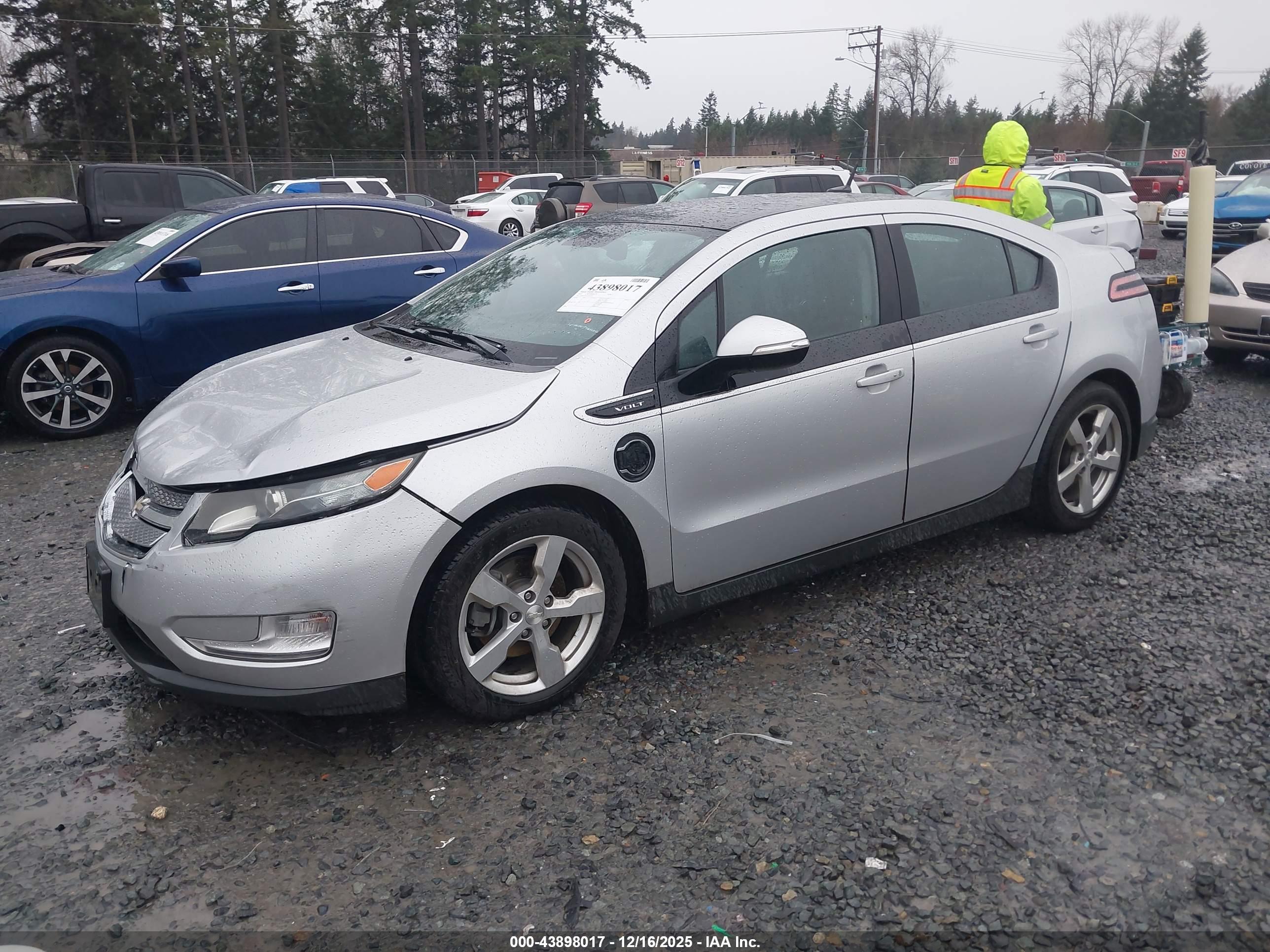 CHEVROLET VOLT image 2