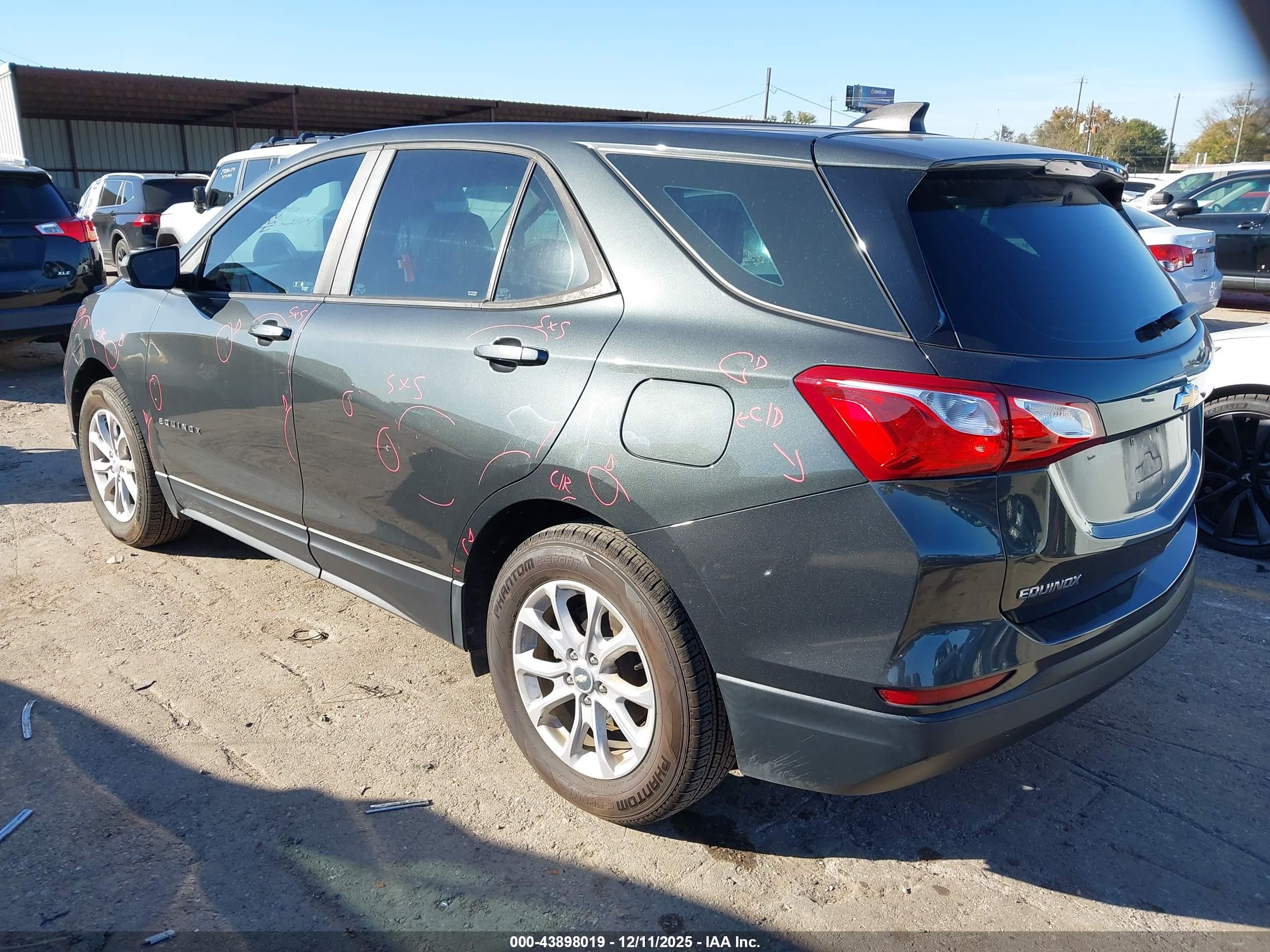 CHEVROLET EQUINOX image 3