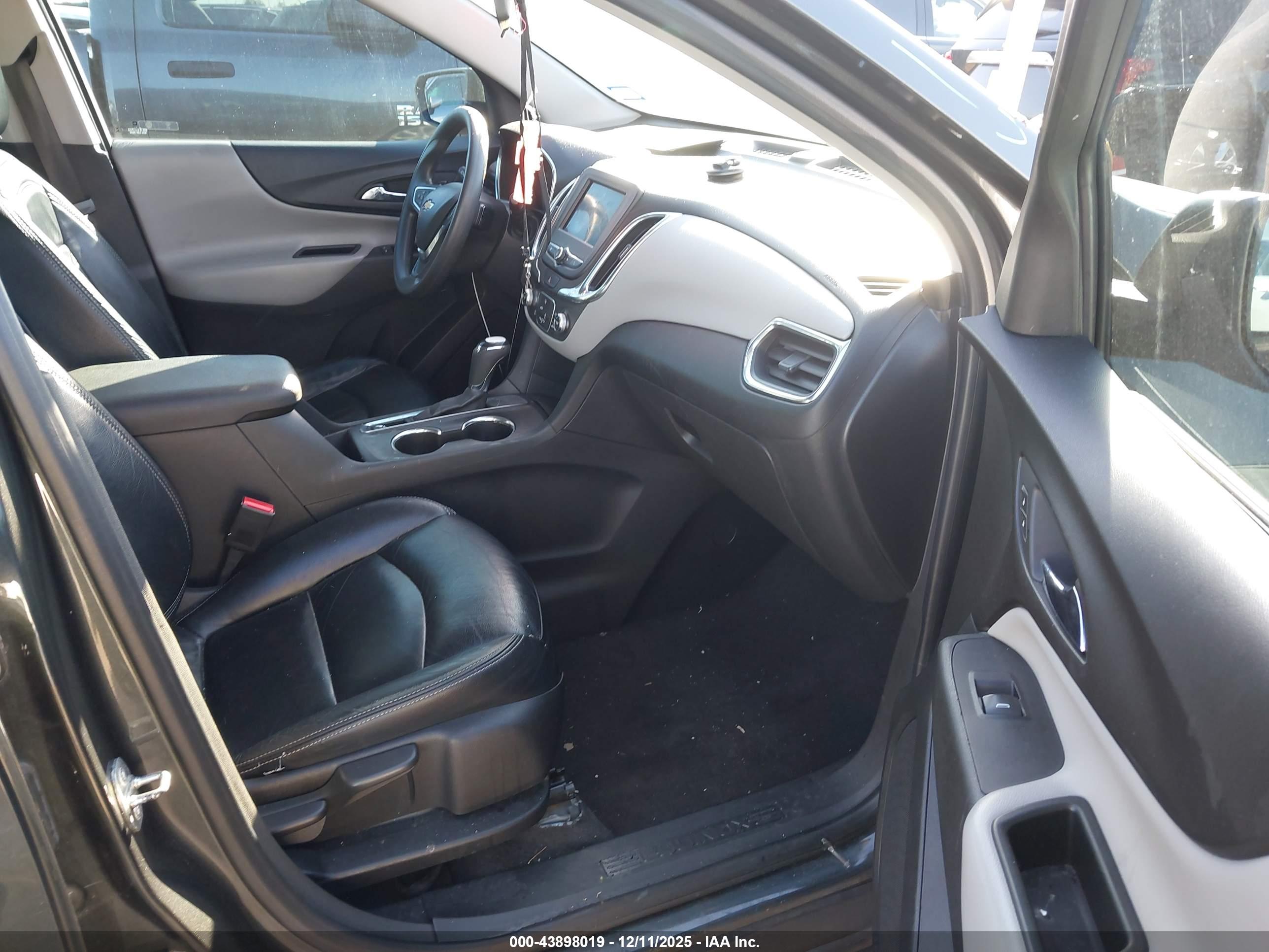 CHEVROLET EQUINOX image 5