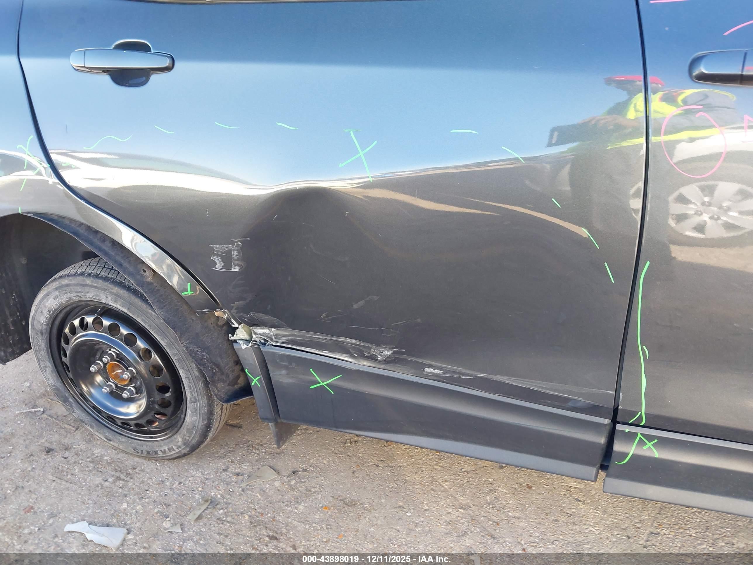 CHEVROLET EQUINOX image 6