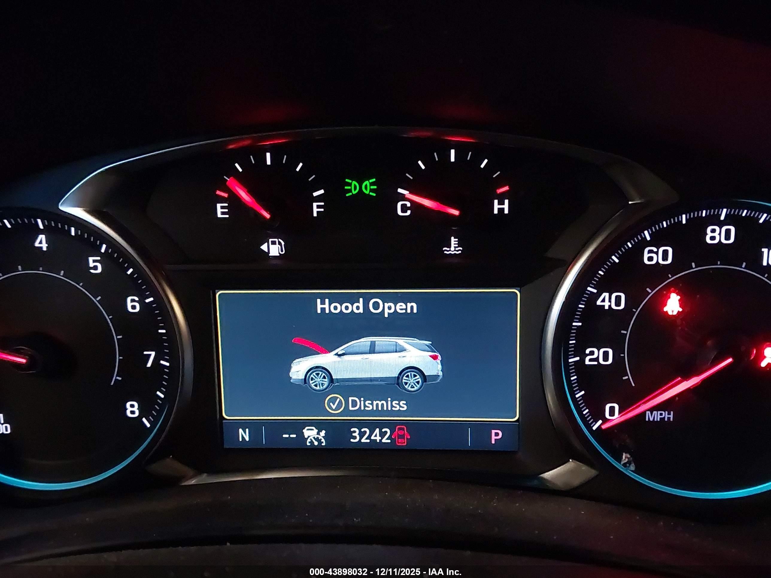 CHEVROLET EQUINOX image 7