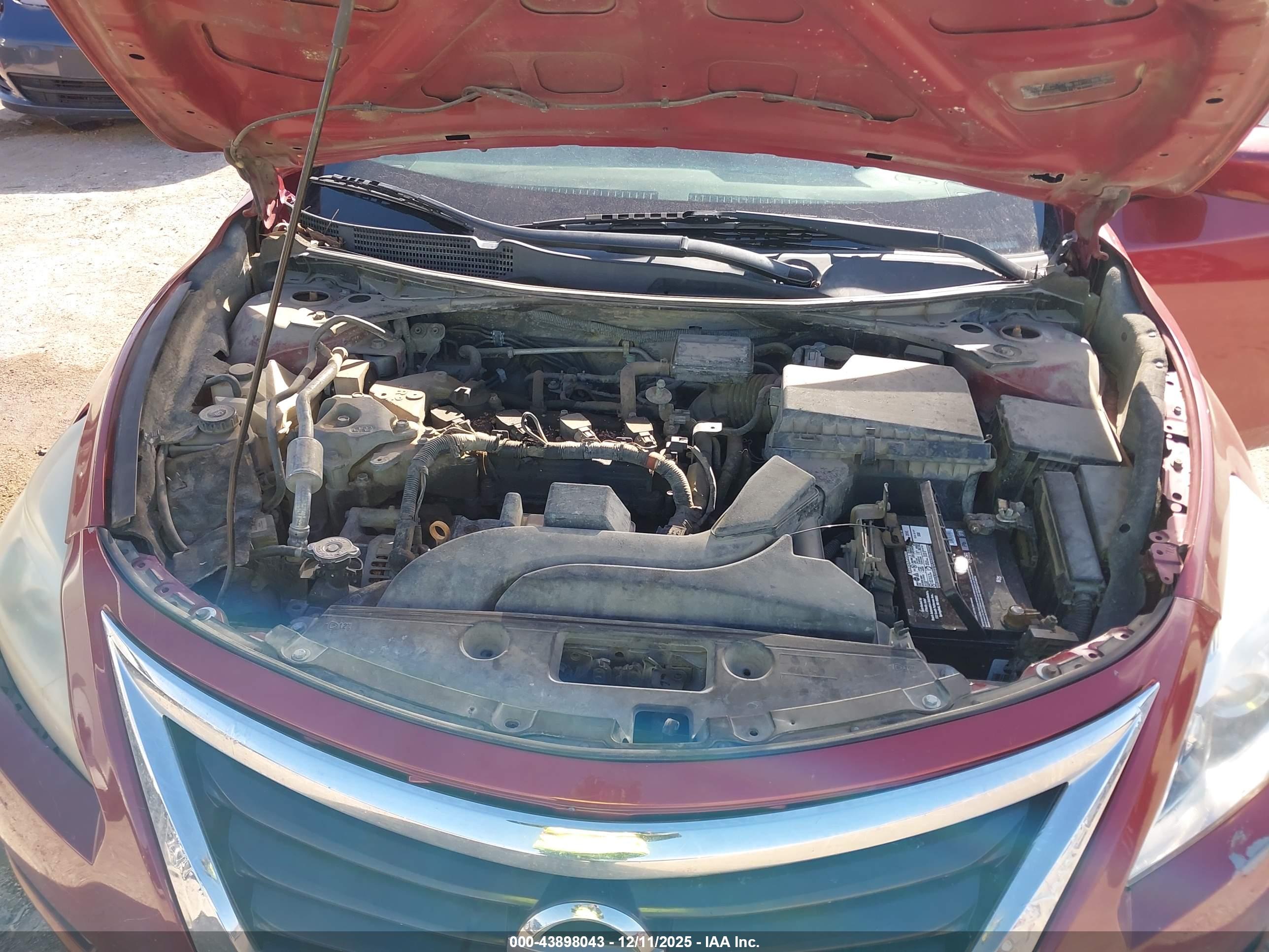 NISSAN ALTIMA image 10
