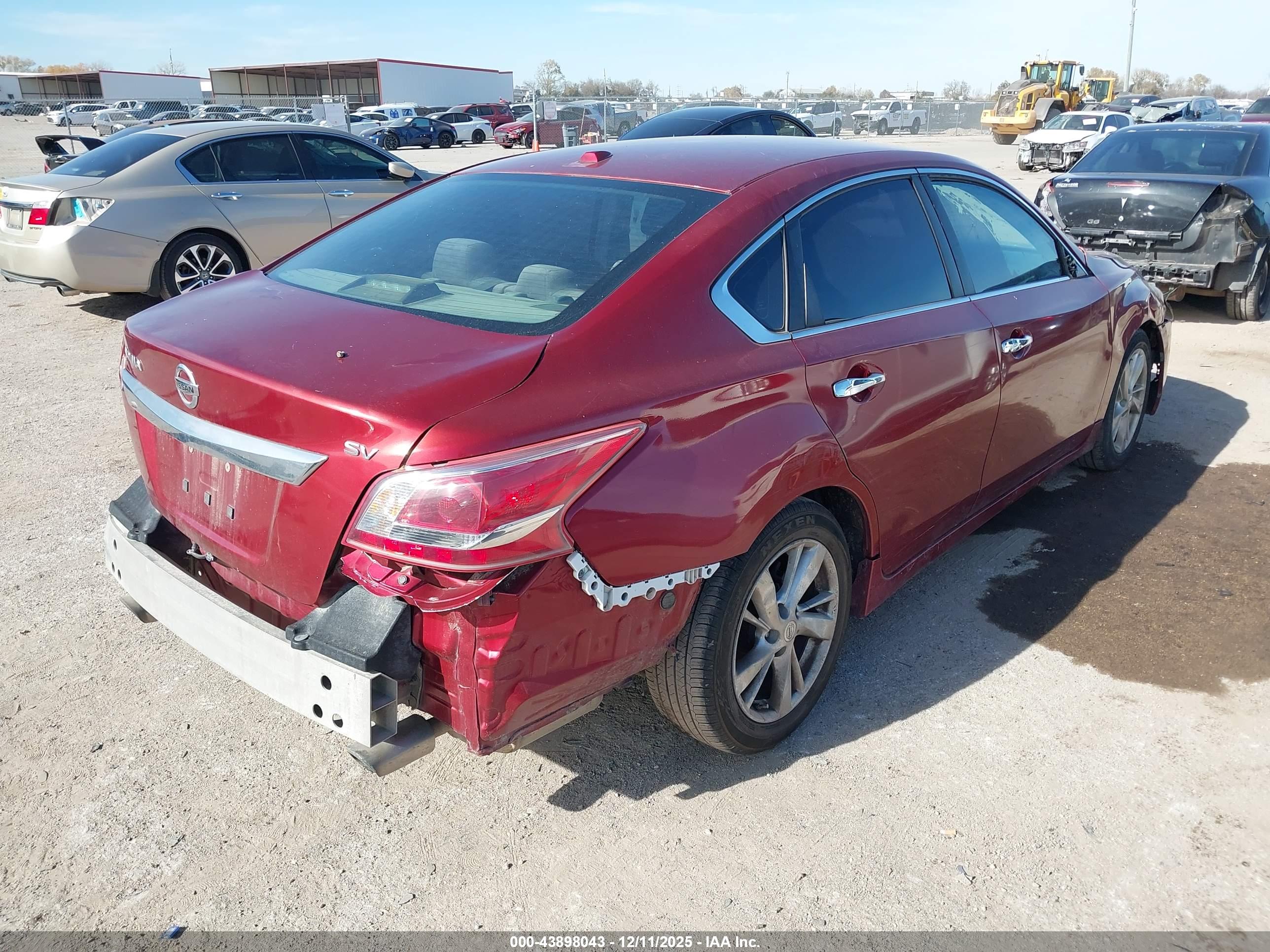 NISSAN ALTIMA image 4