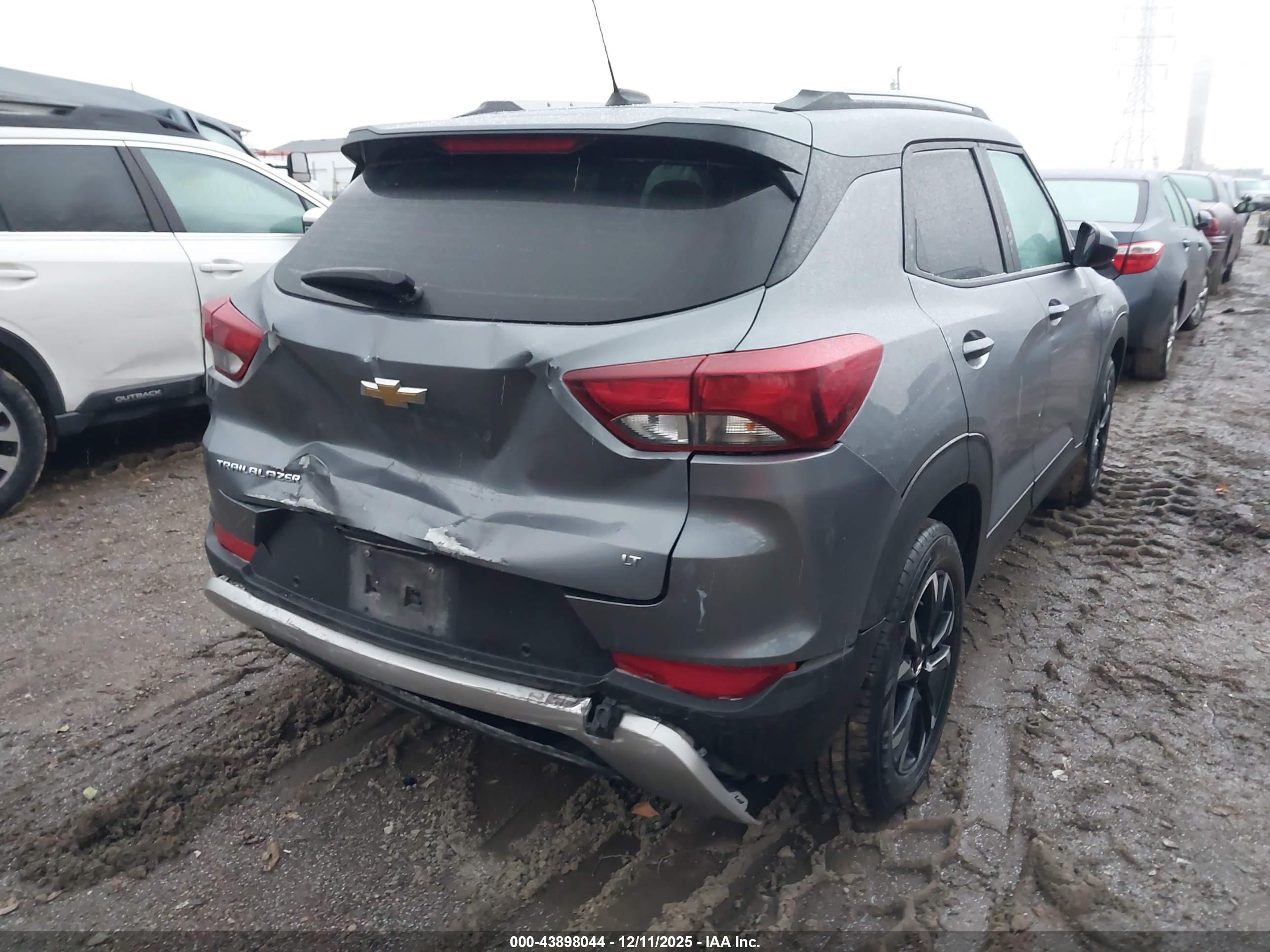 CHEVROLET TRAILBLAZER image 4