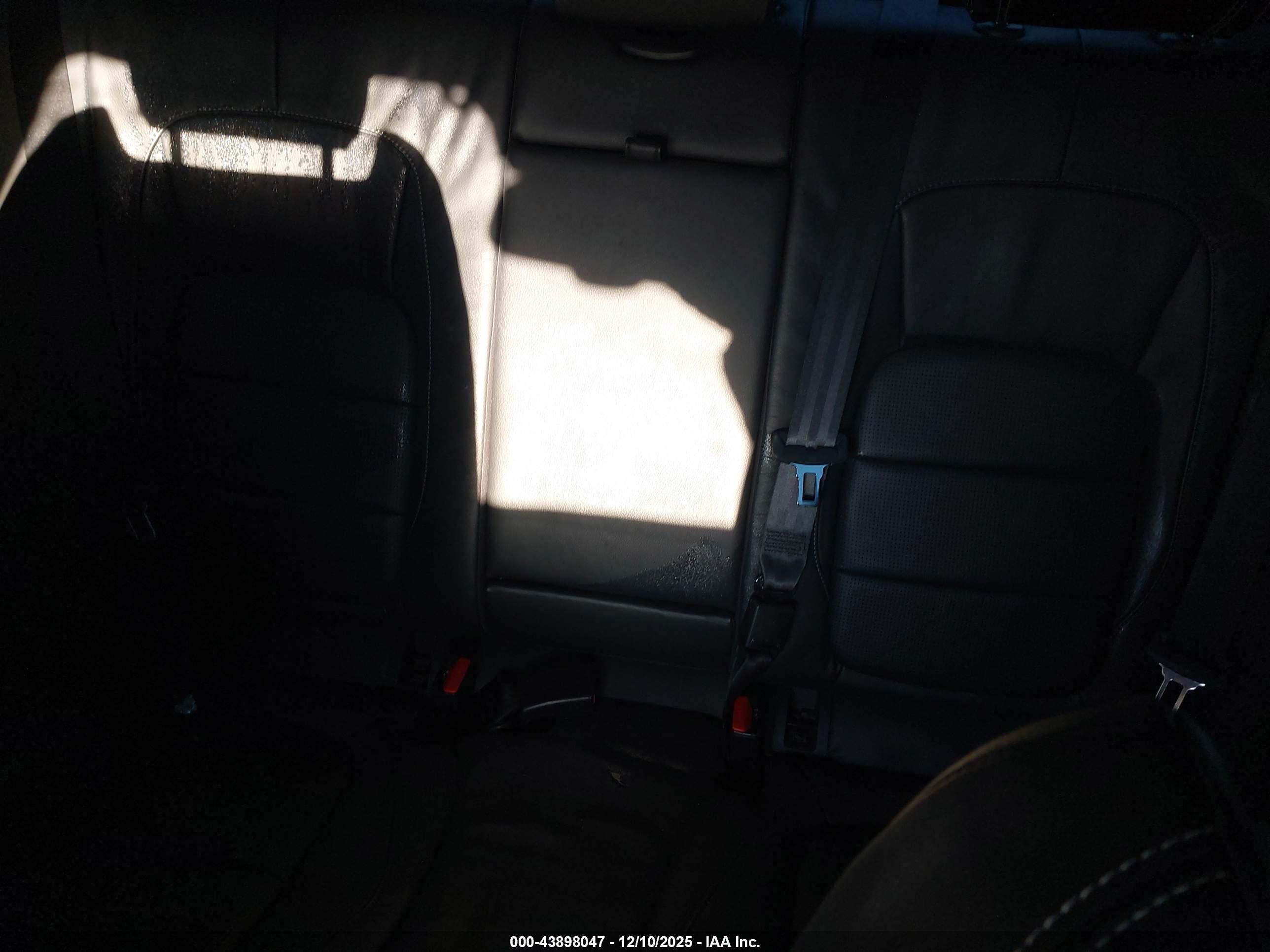 JAGUAR XF image 8
