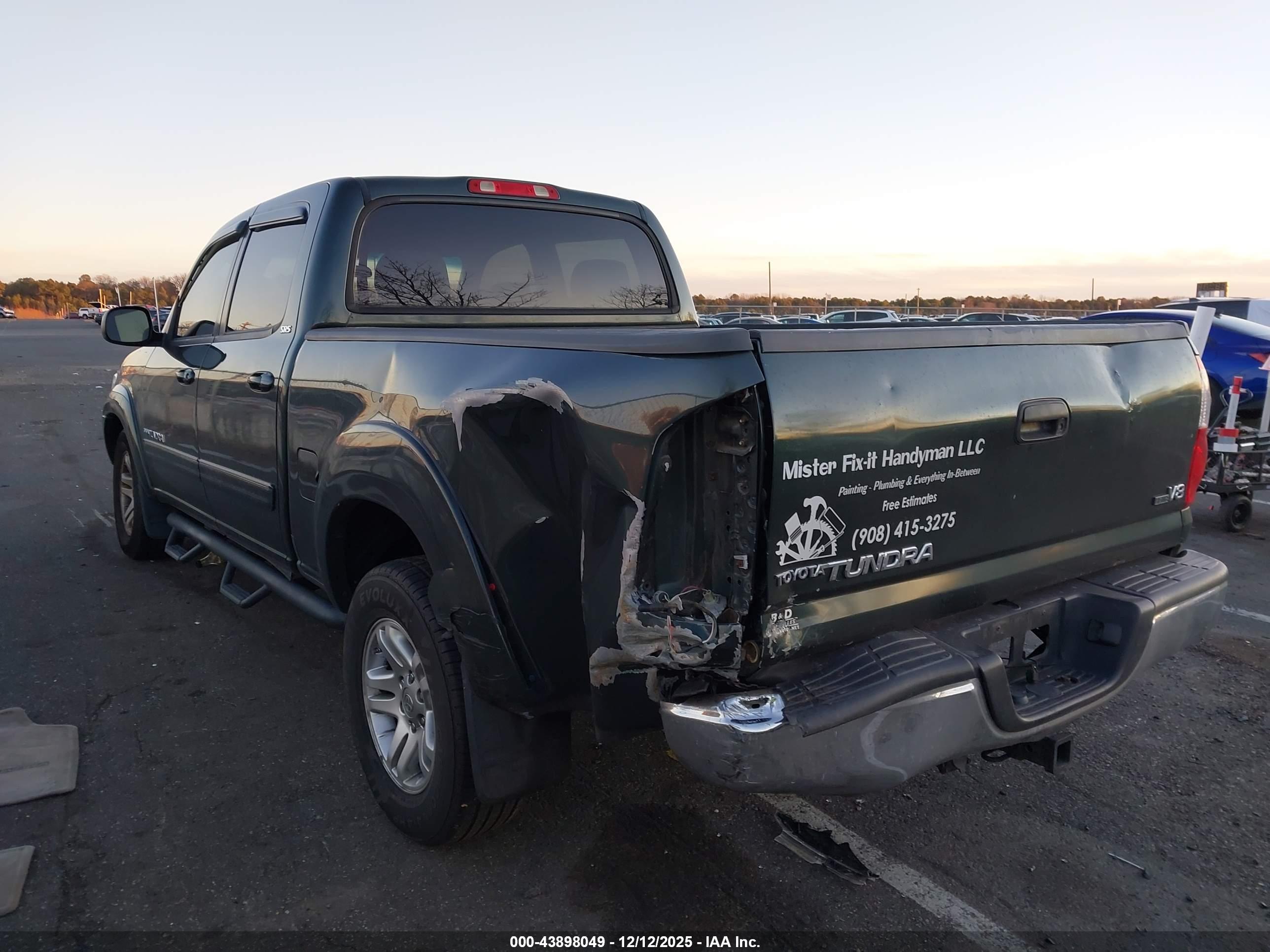 TOYOTA TUNDRA image 3