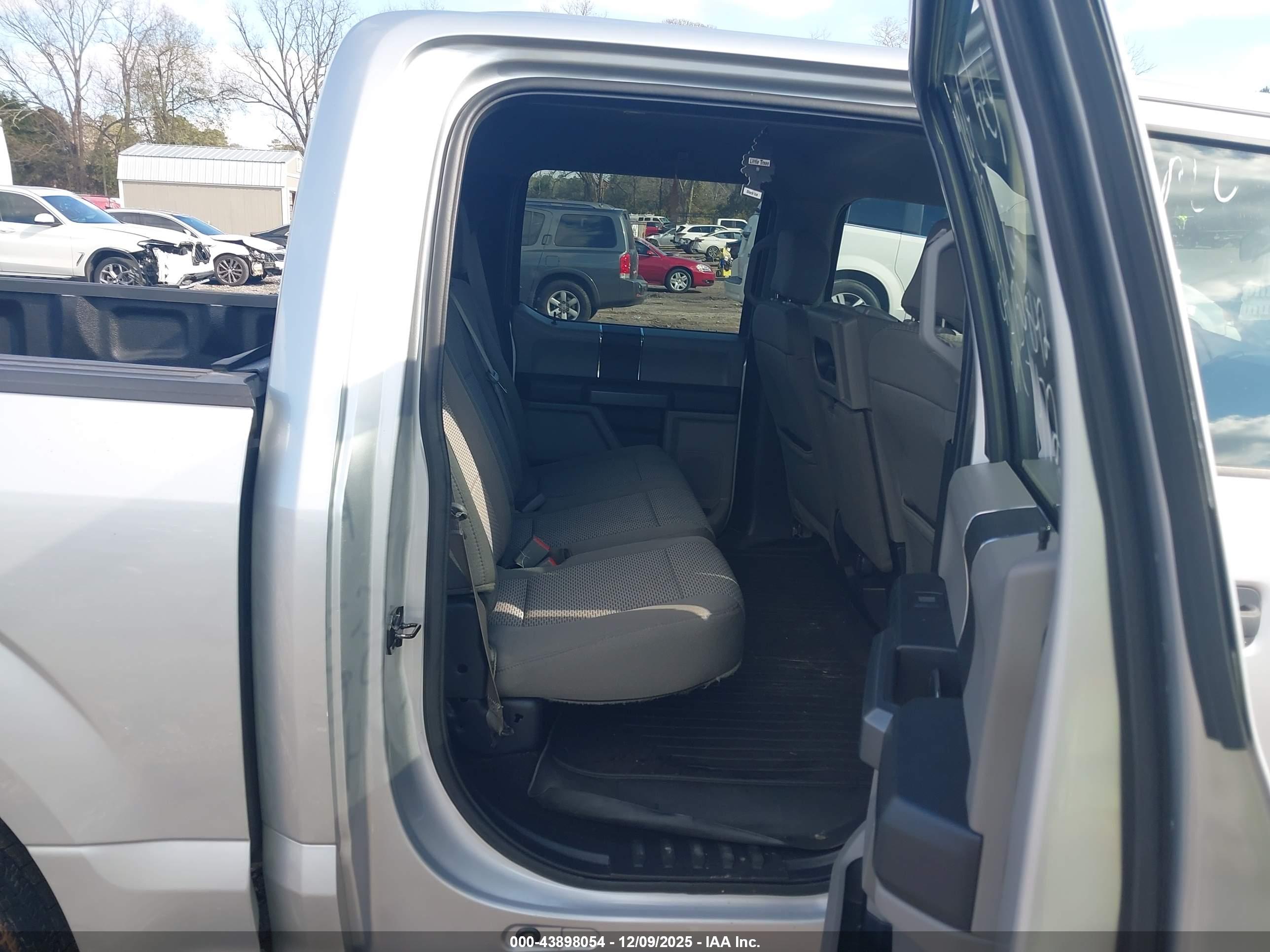 FORD F-150 image 8