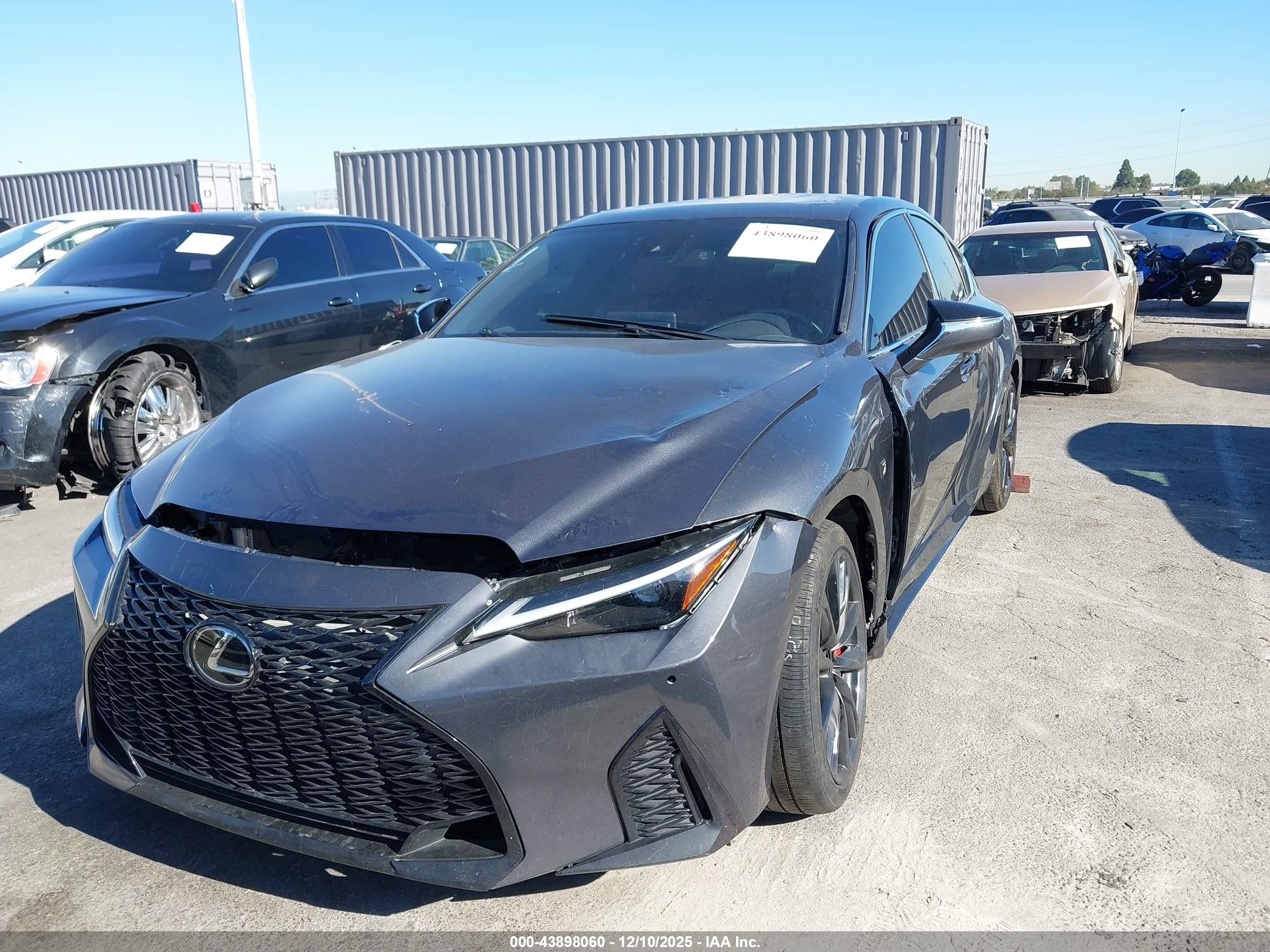 LEXUS IS image 6