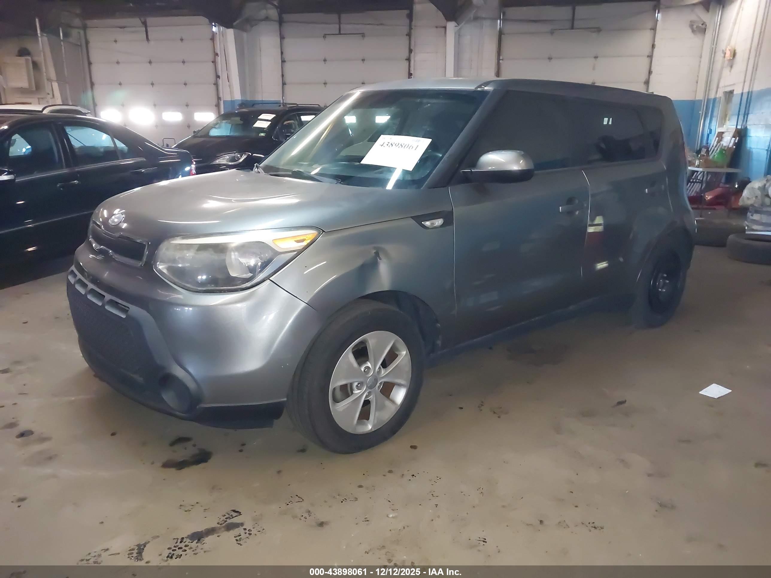 KIA SOUL image 2