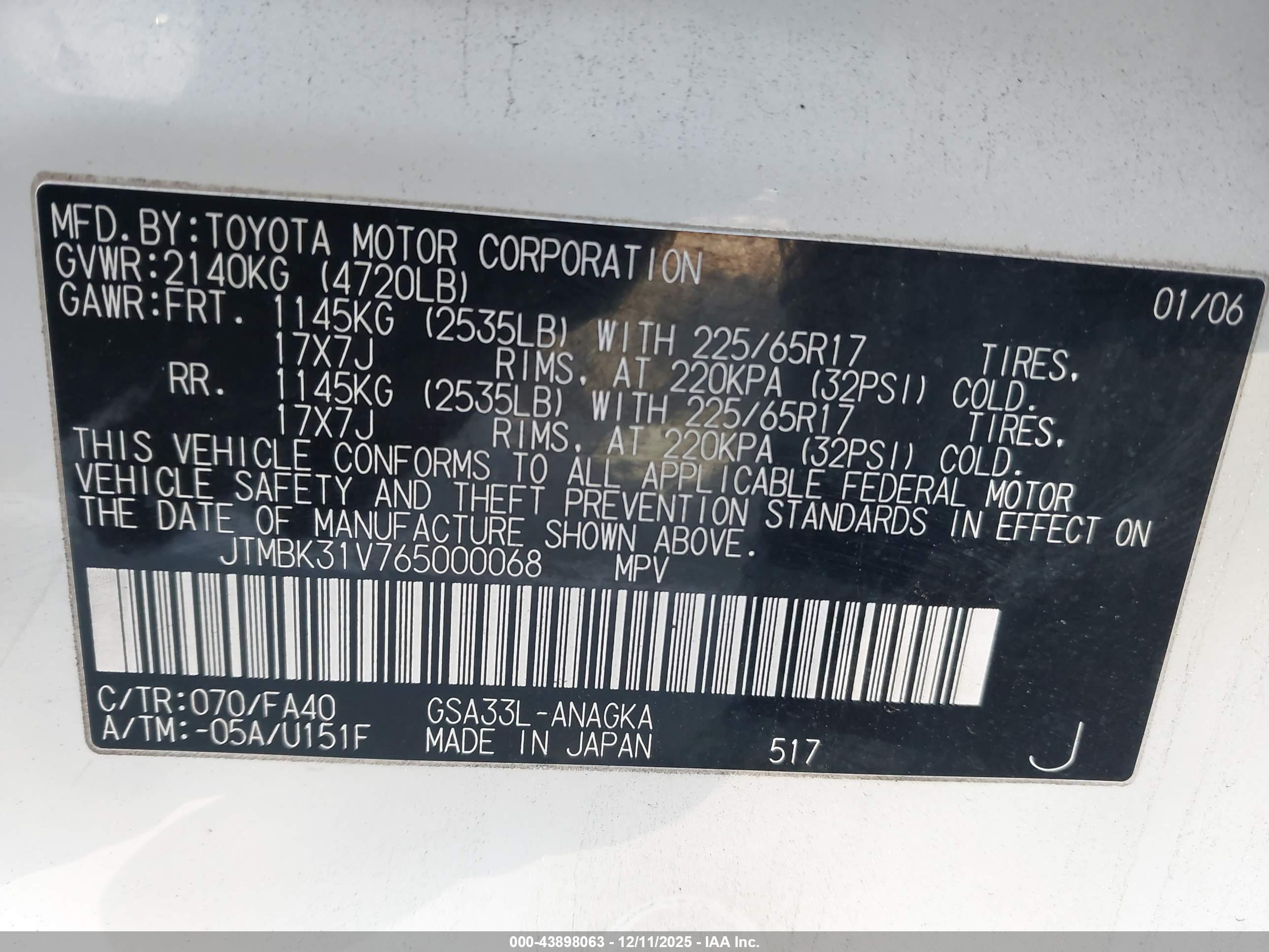 TOYOTA RAV4 image 9