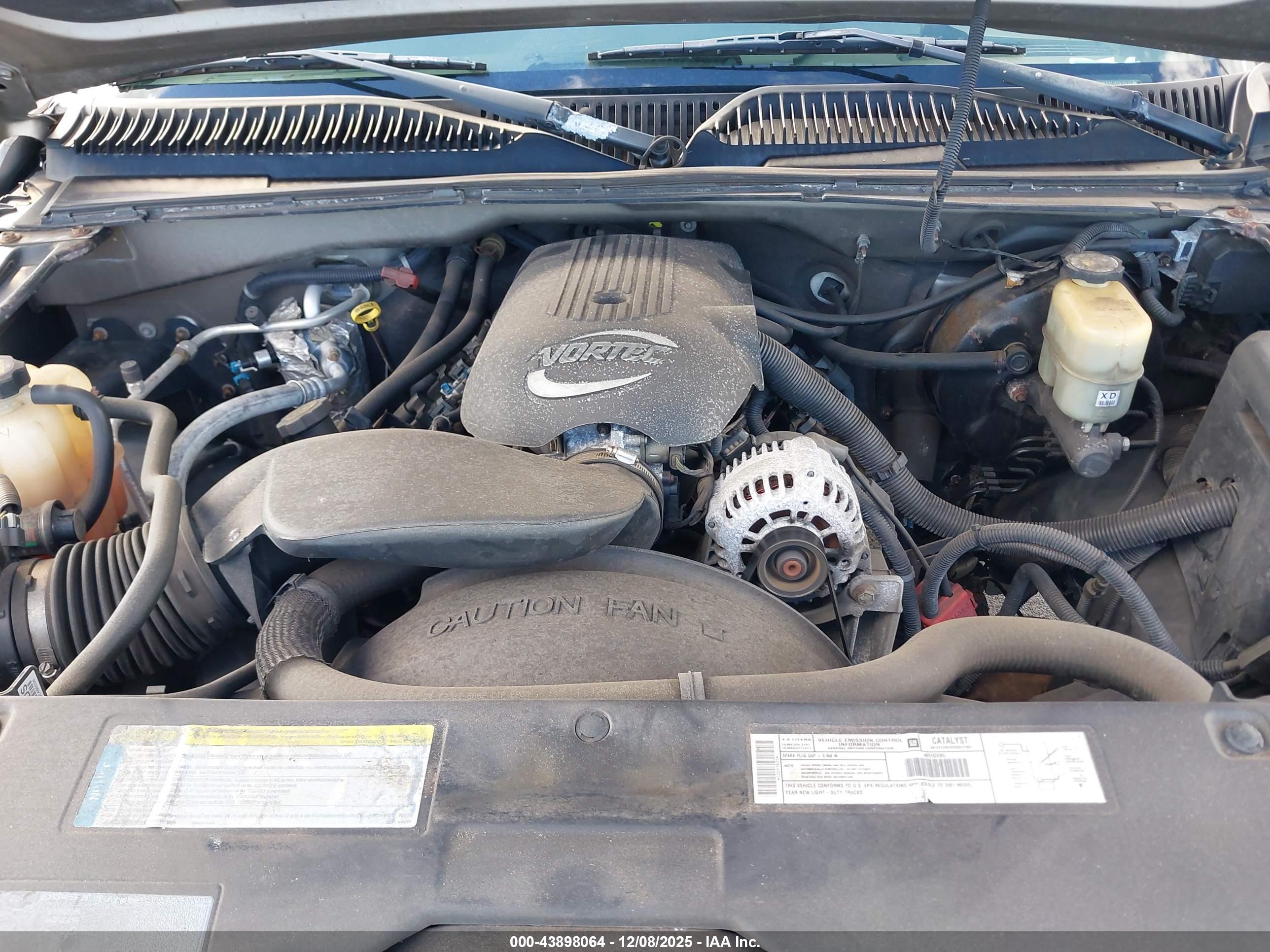 CHEVROLET SILVERADO image 10