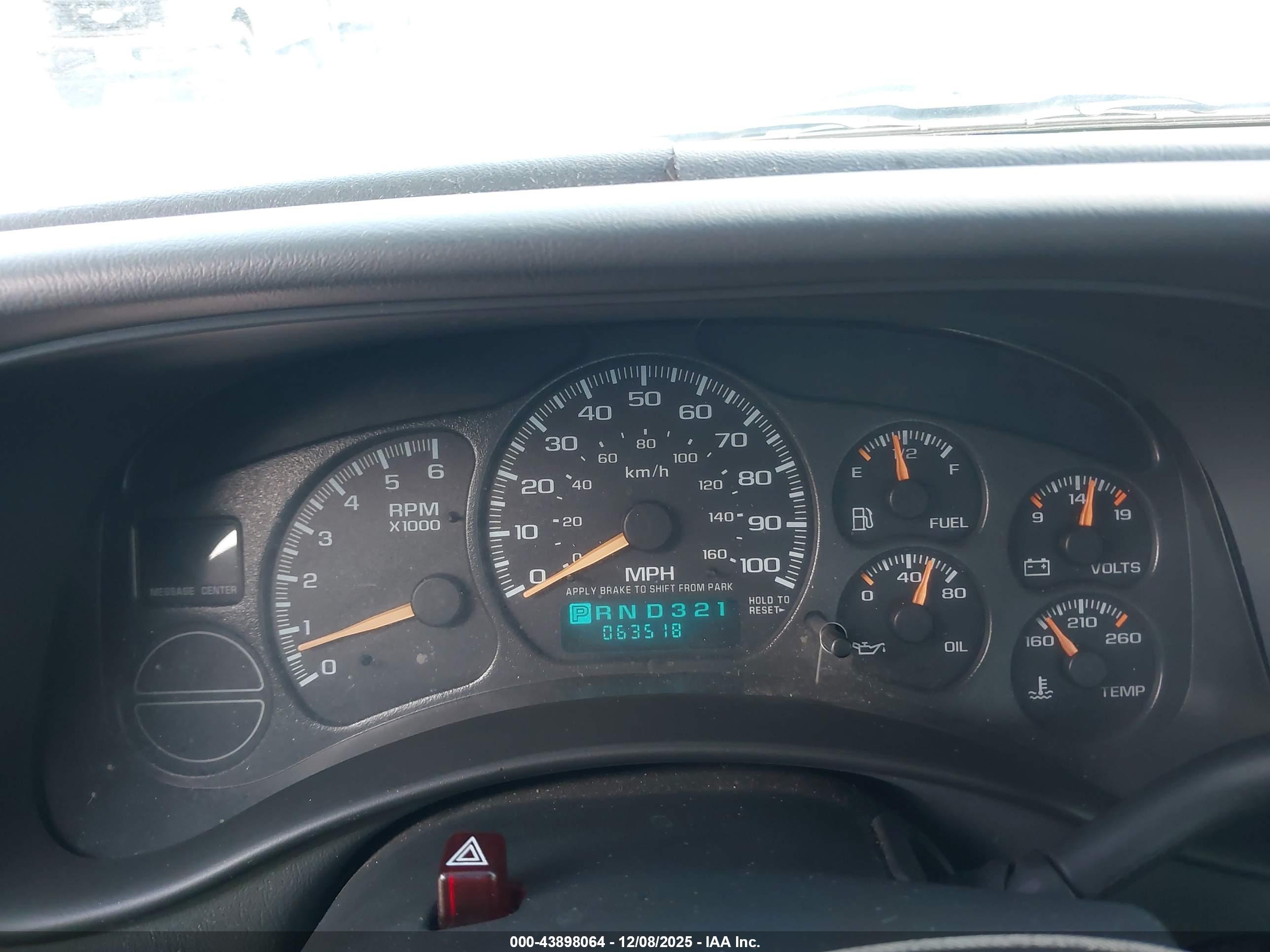 CHEVROLET SILVERADO image 7