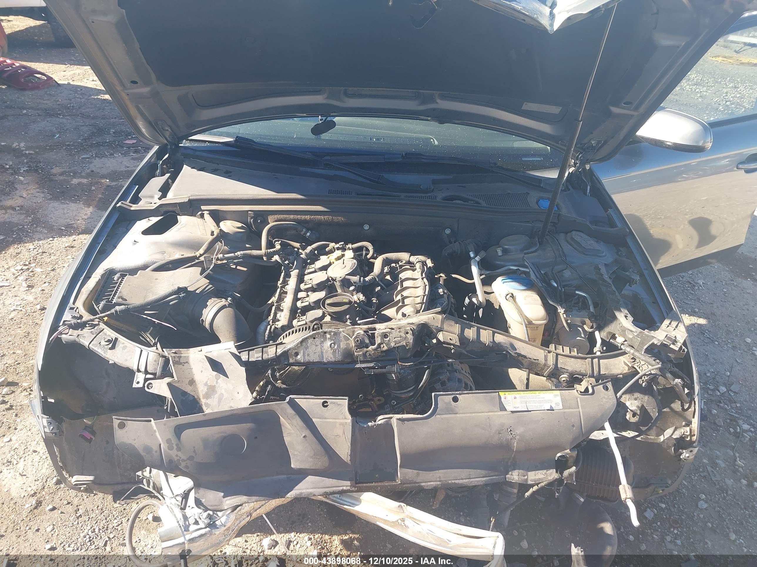 AUDI A4 image 10