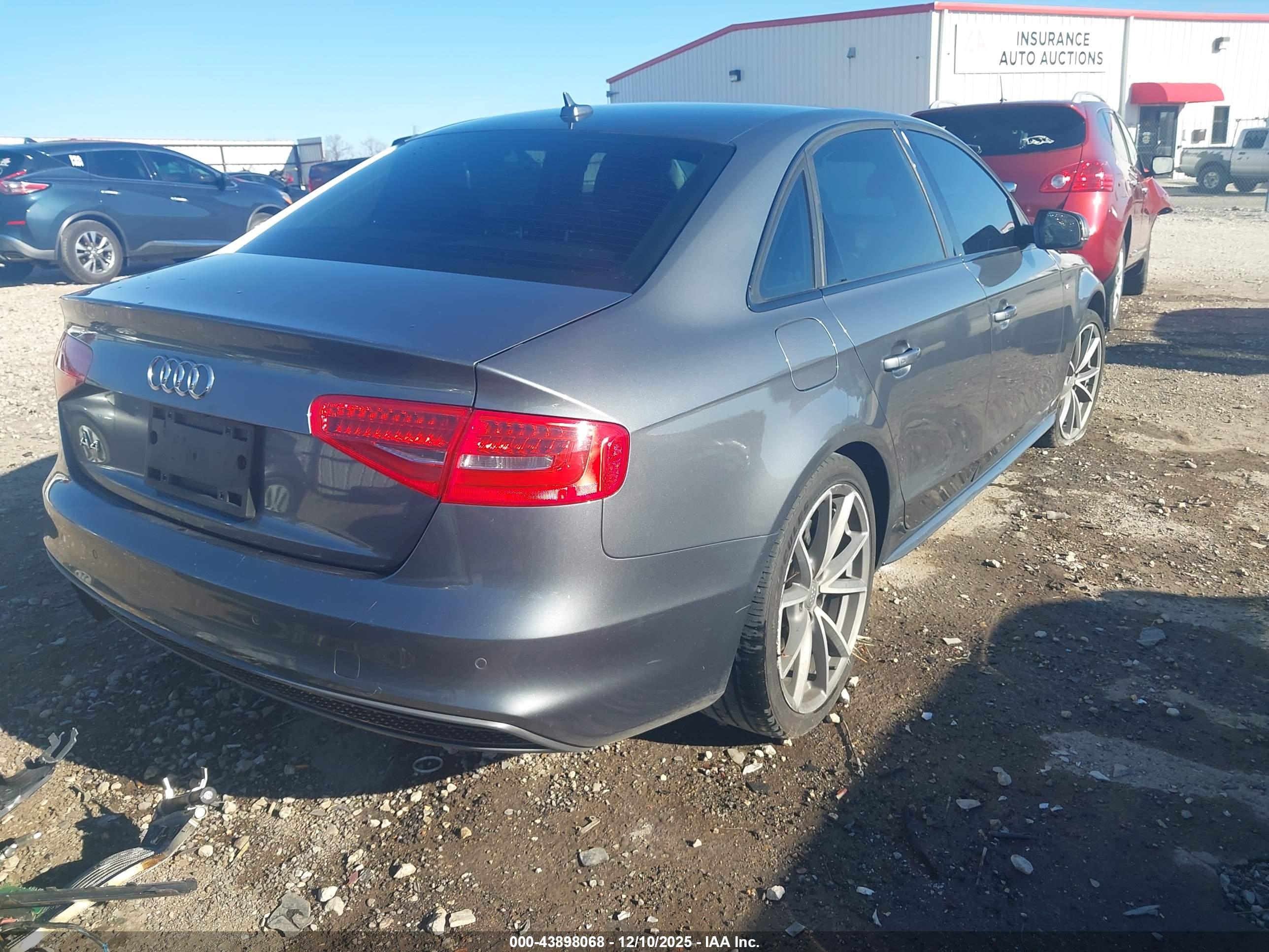 AUDI A4 image 4