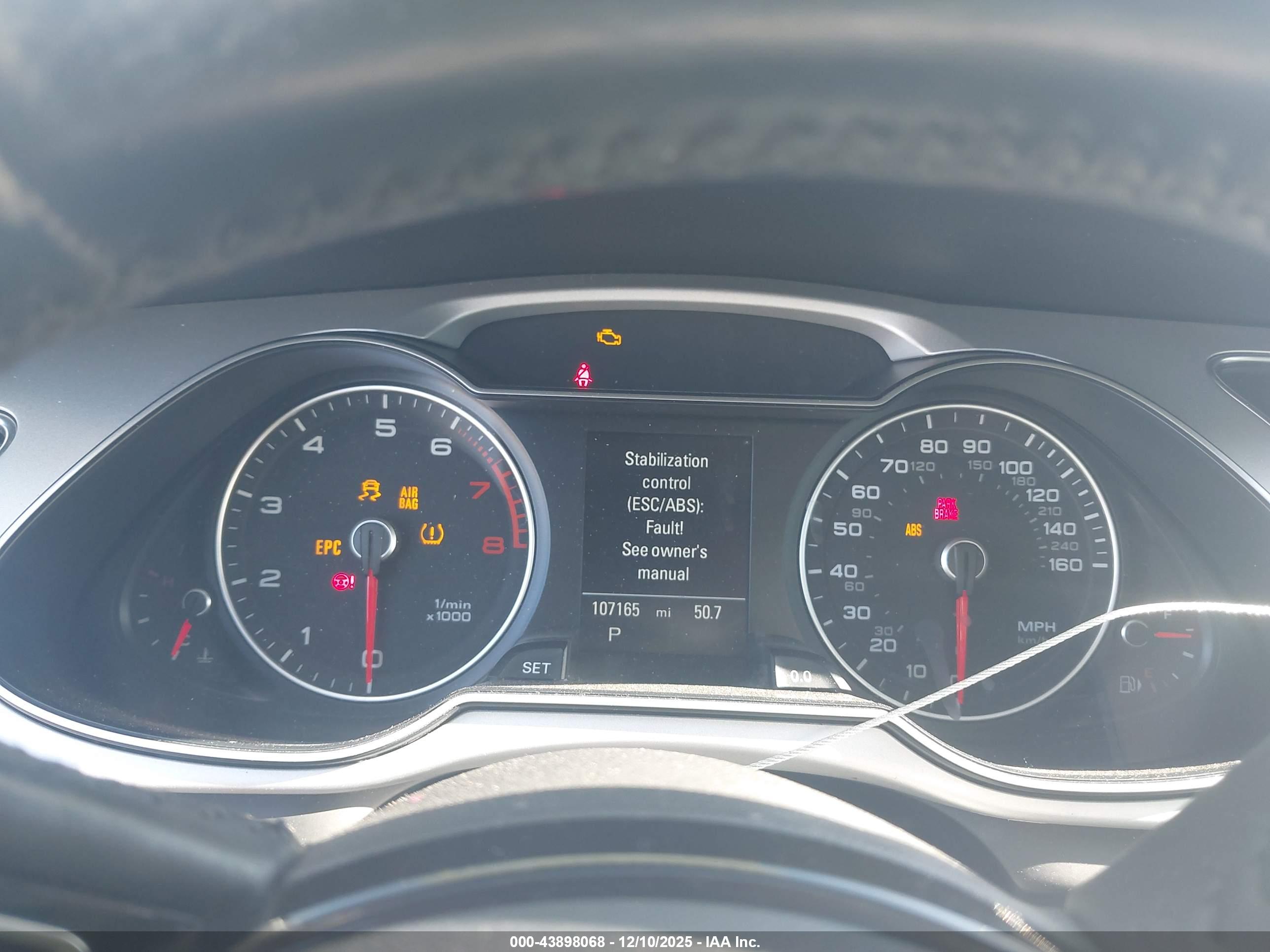 AUDI A4 image 7