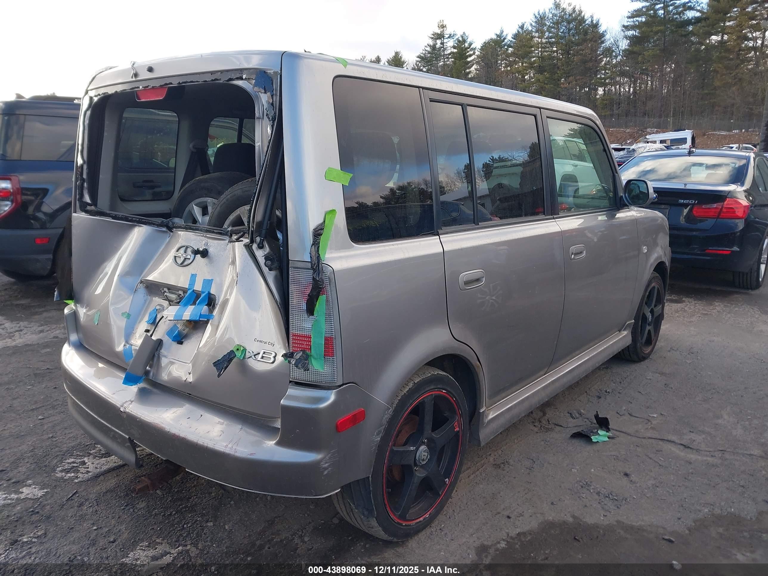 SCION XB image 4