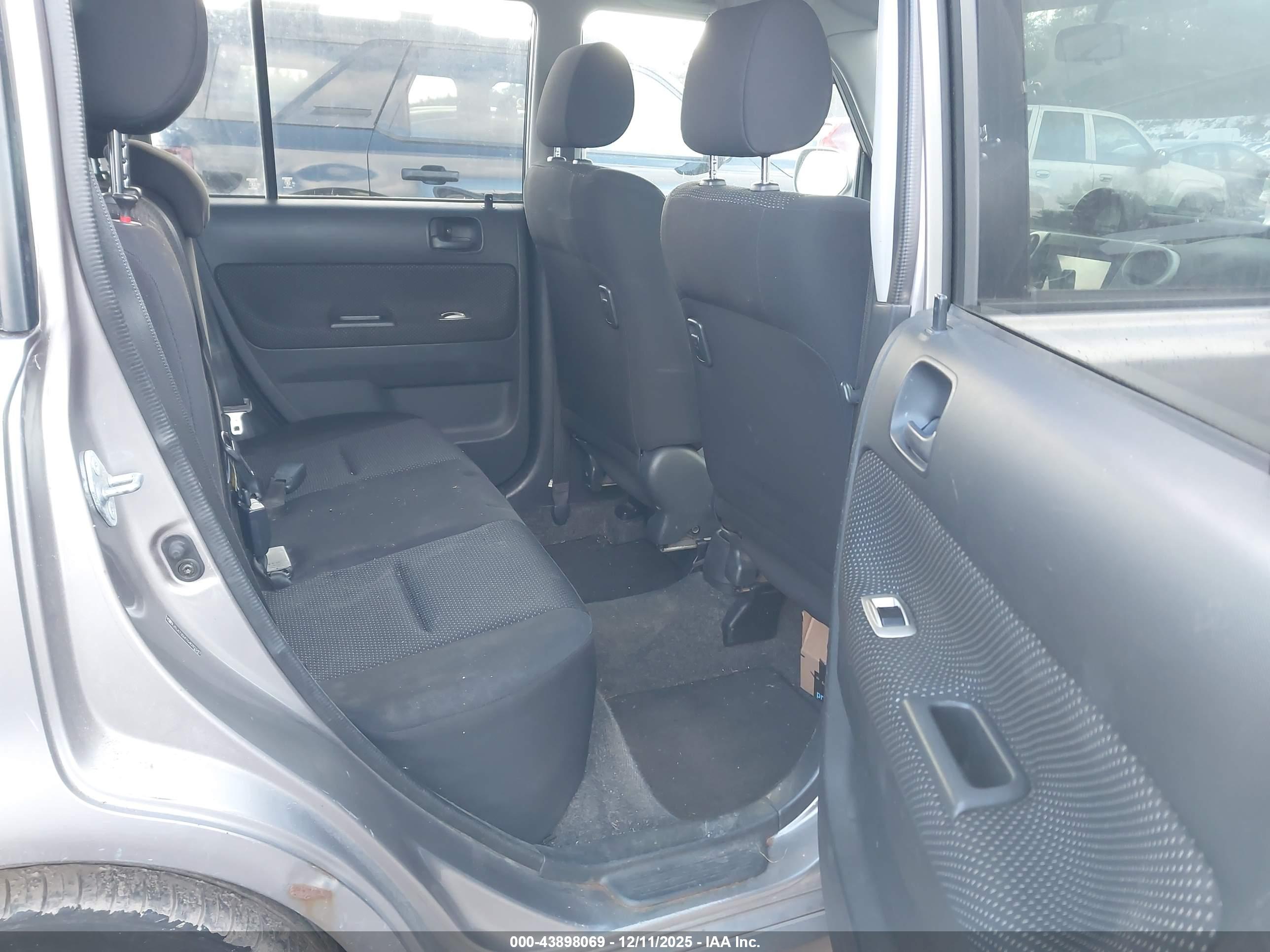 SCION XB image 8