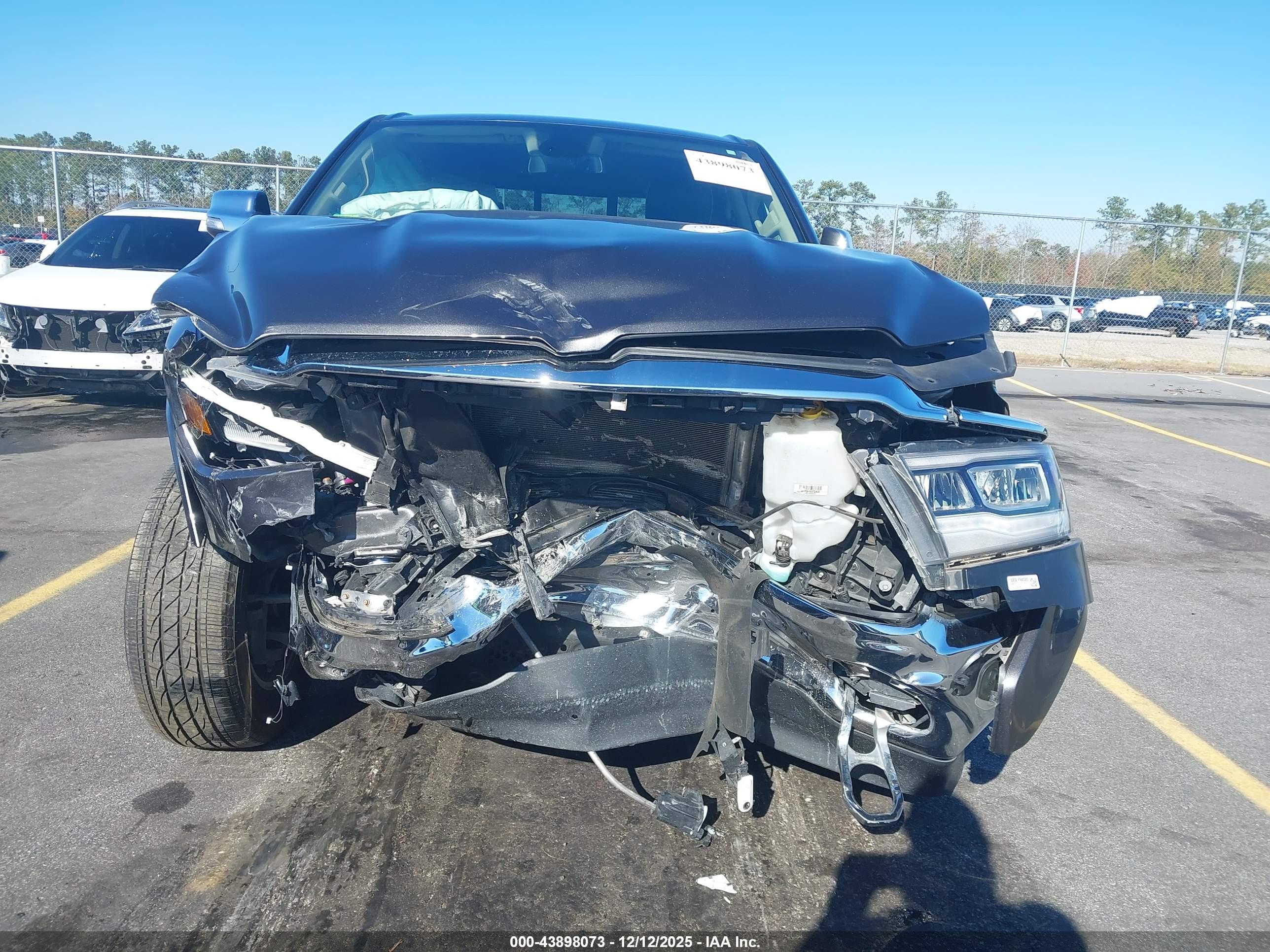 RAM 1500 image 6