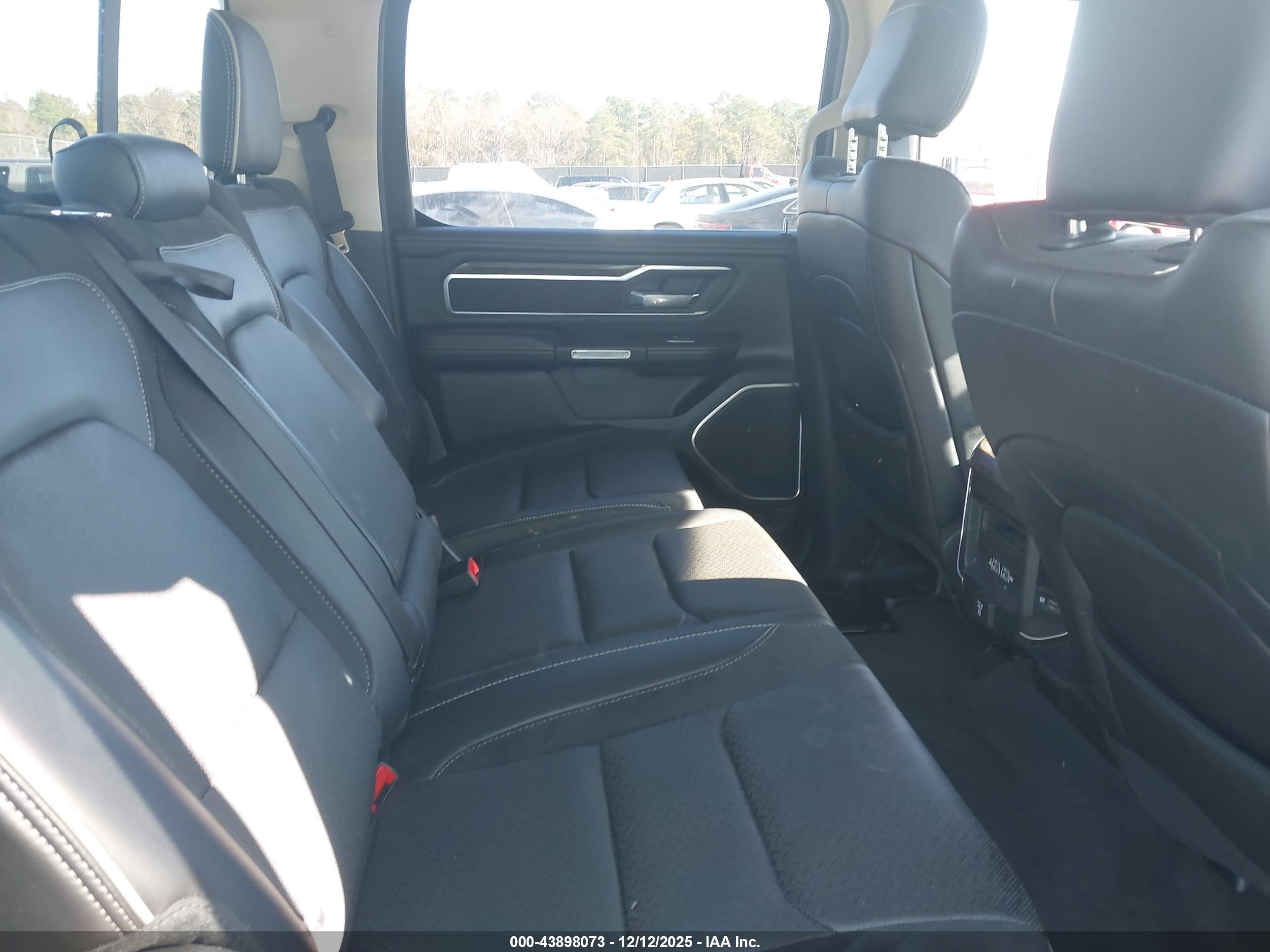 RAM 1500 image 8