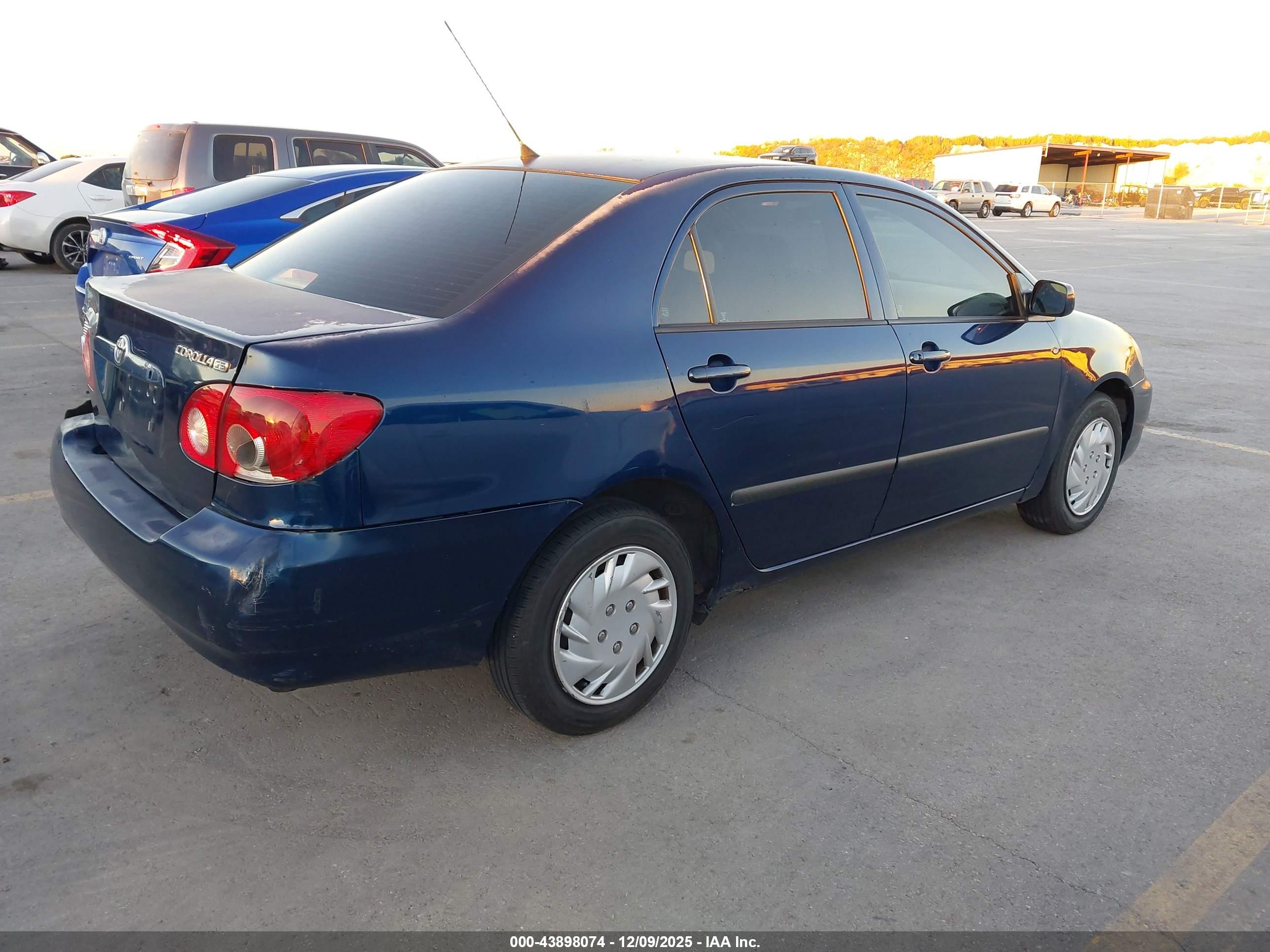 TOYOTA COROLLA image 4