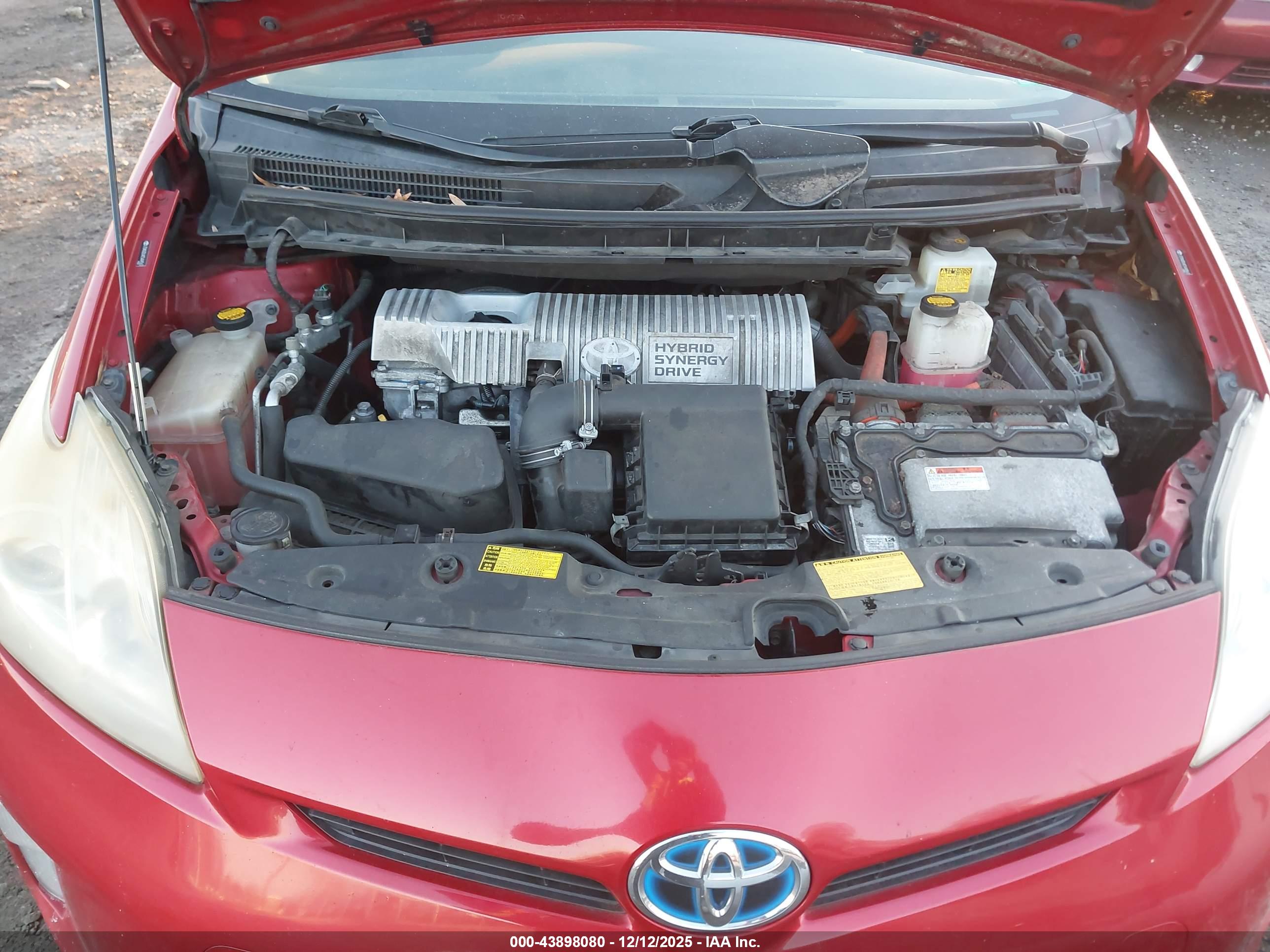 TOYOTA PRIUS image 10
