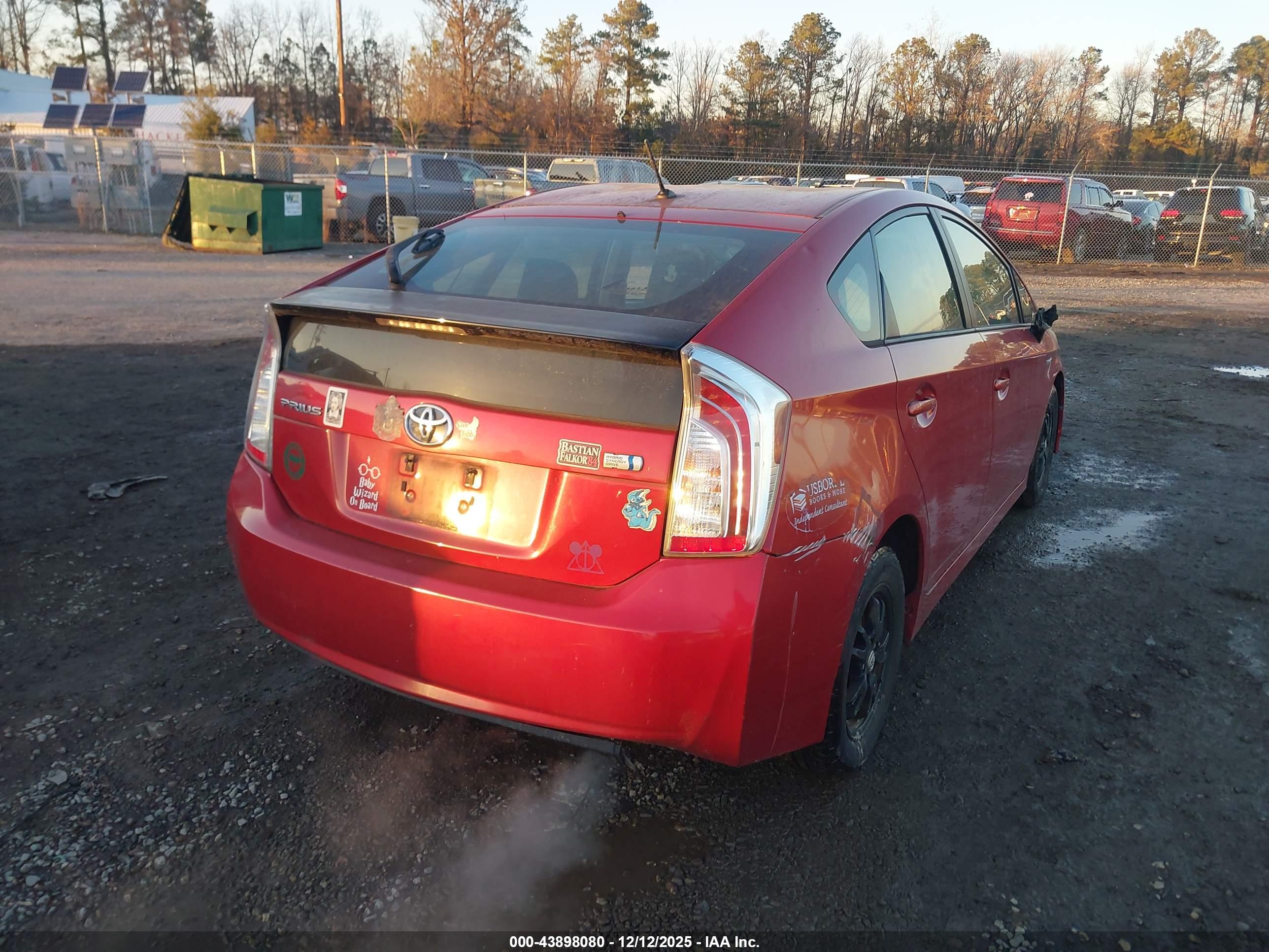 TOYOTA PRIUS image 4