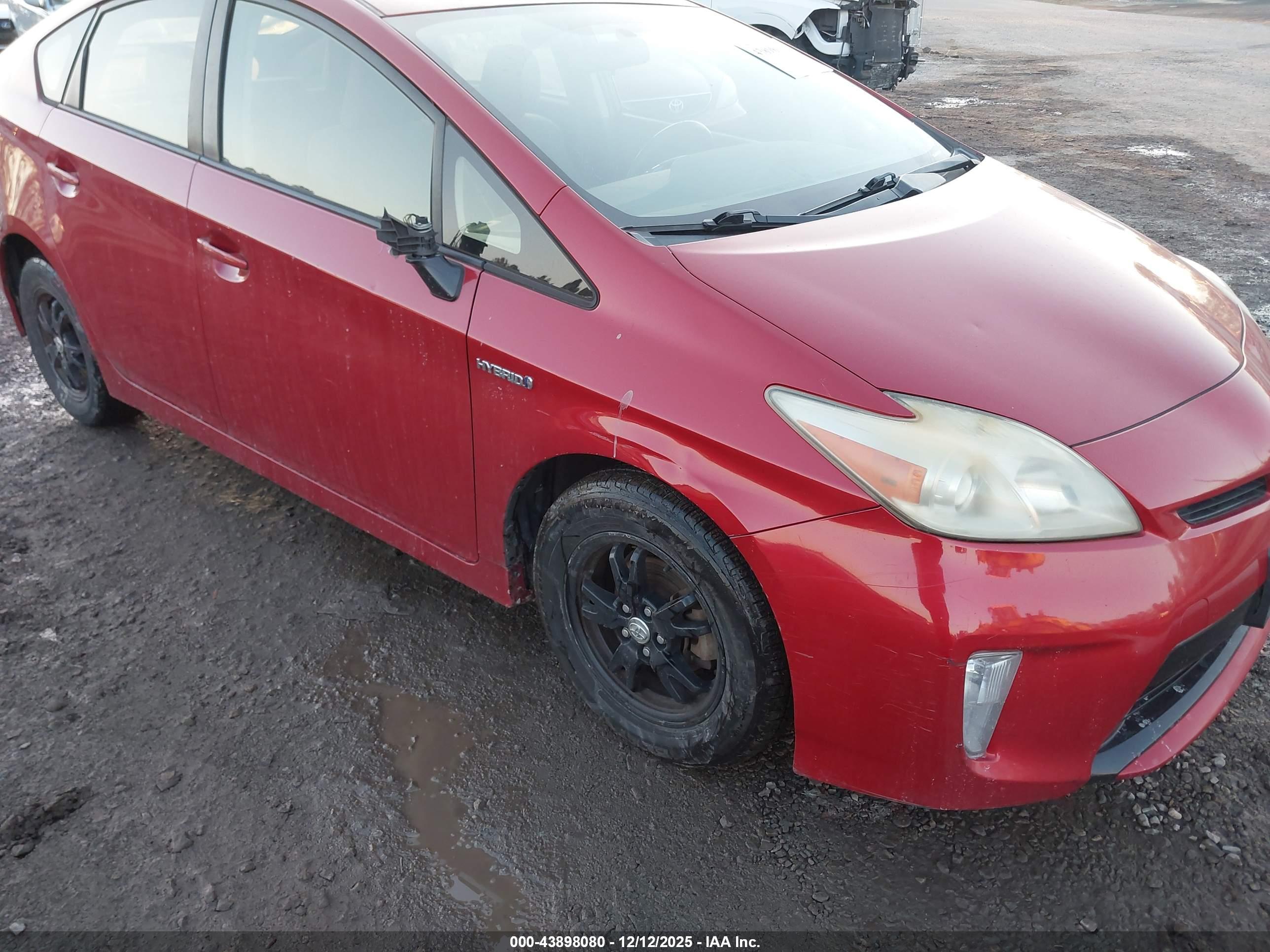 TOYOTA PRIUS image 6