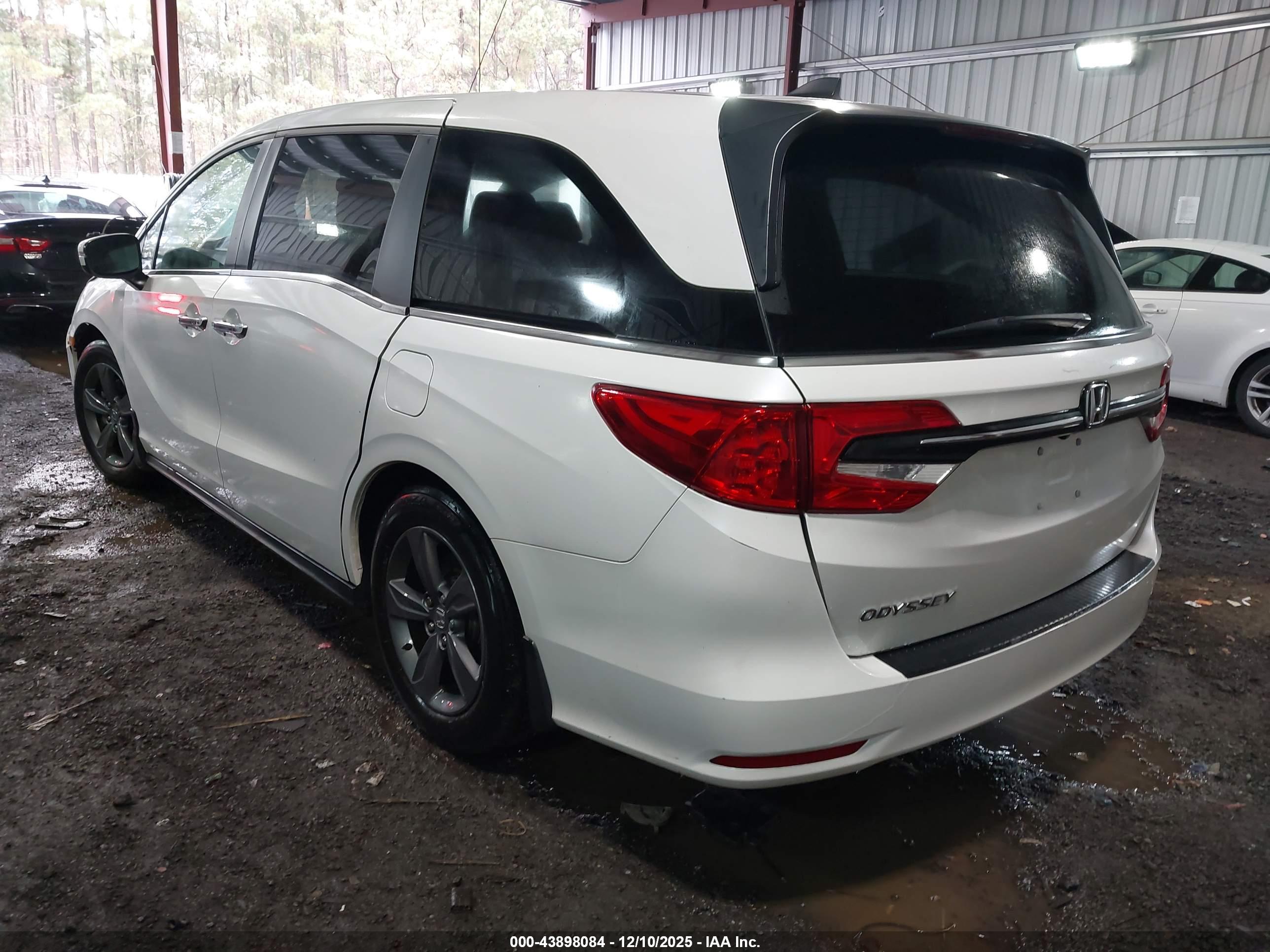 HONDA ODYSSEY image 3
