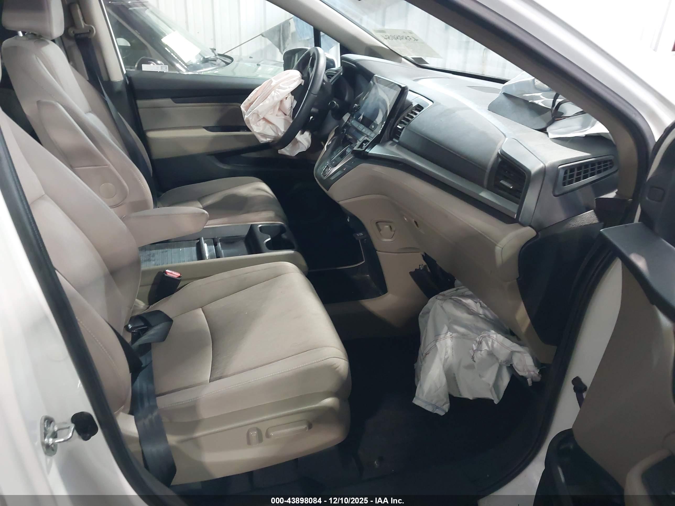HONDA ODYSSEY image 5