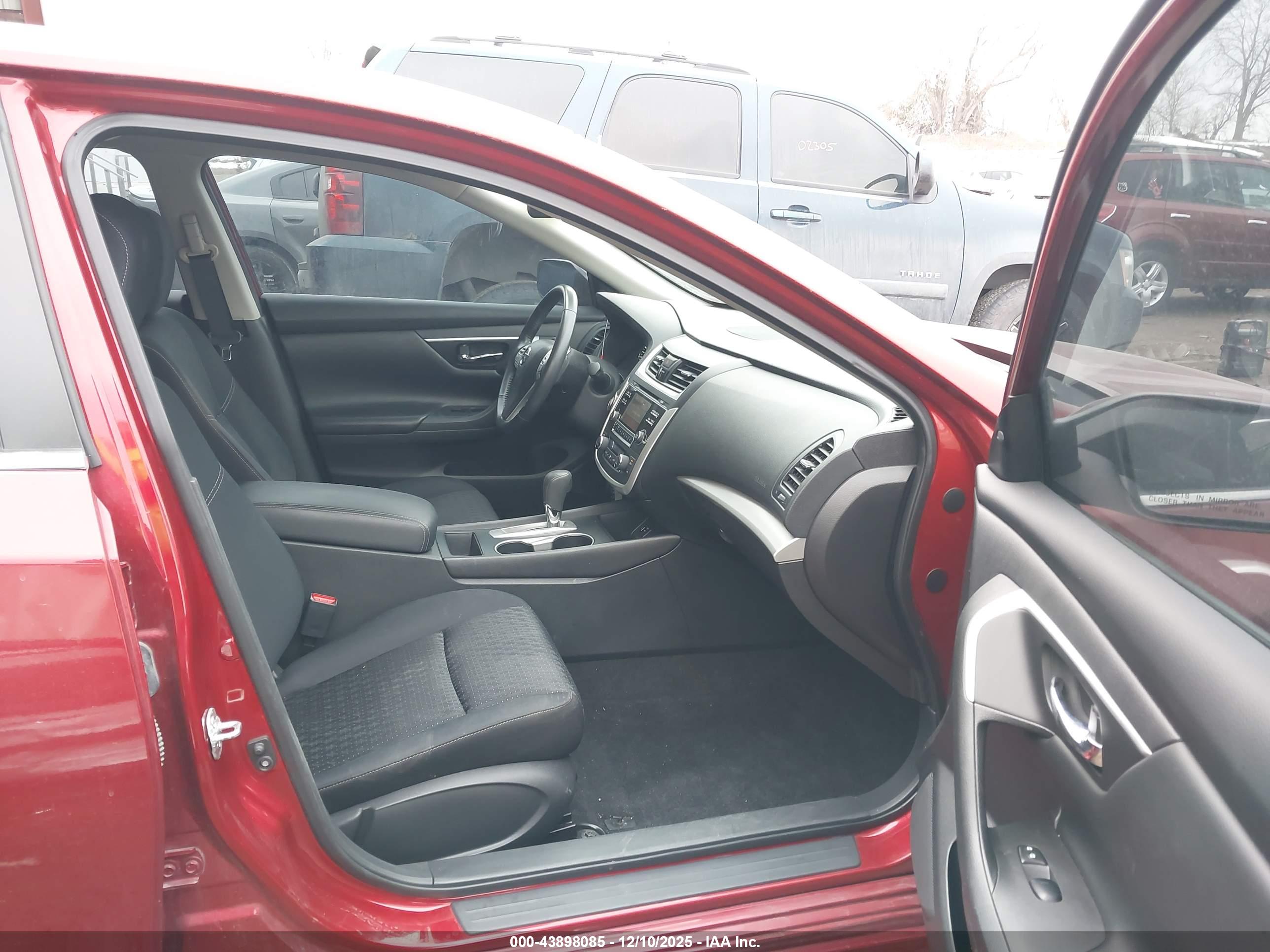 NISSAN ALTIMA image 5