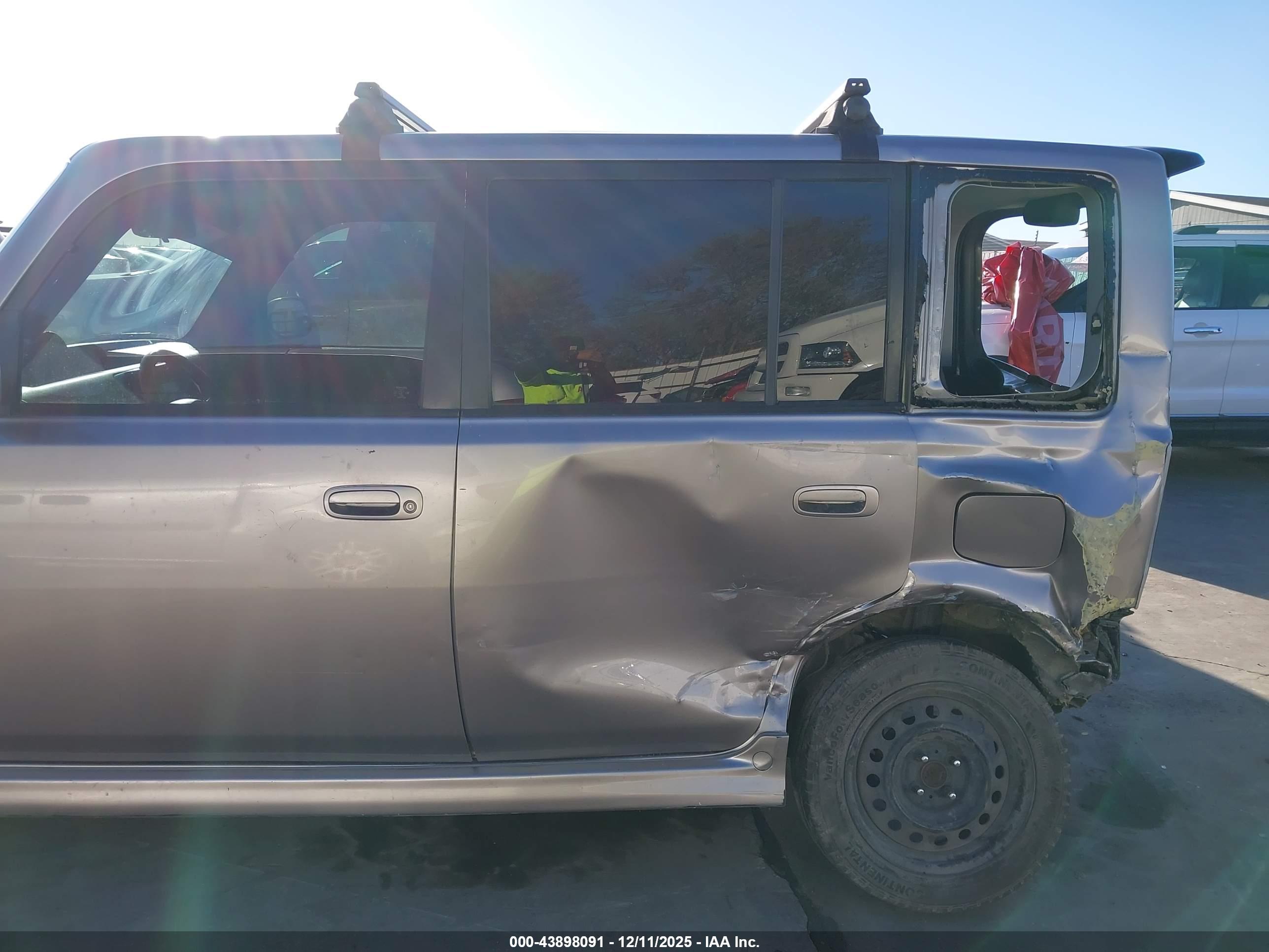 SCION XB image 6