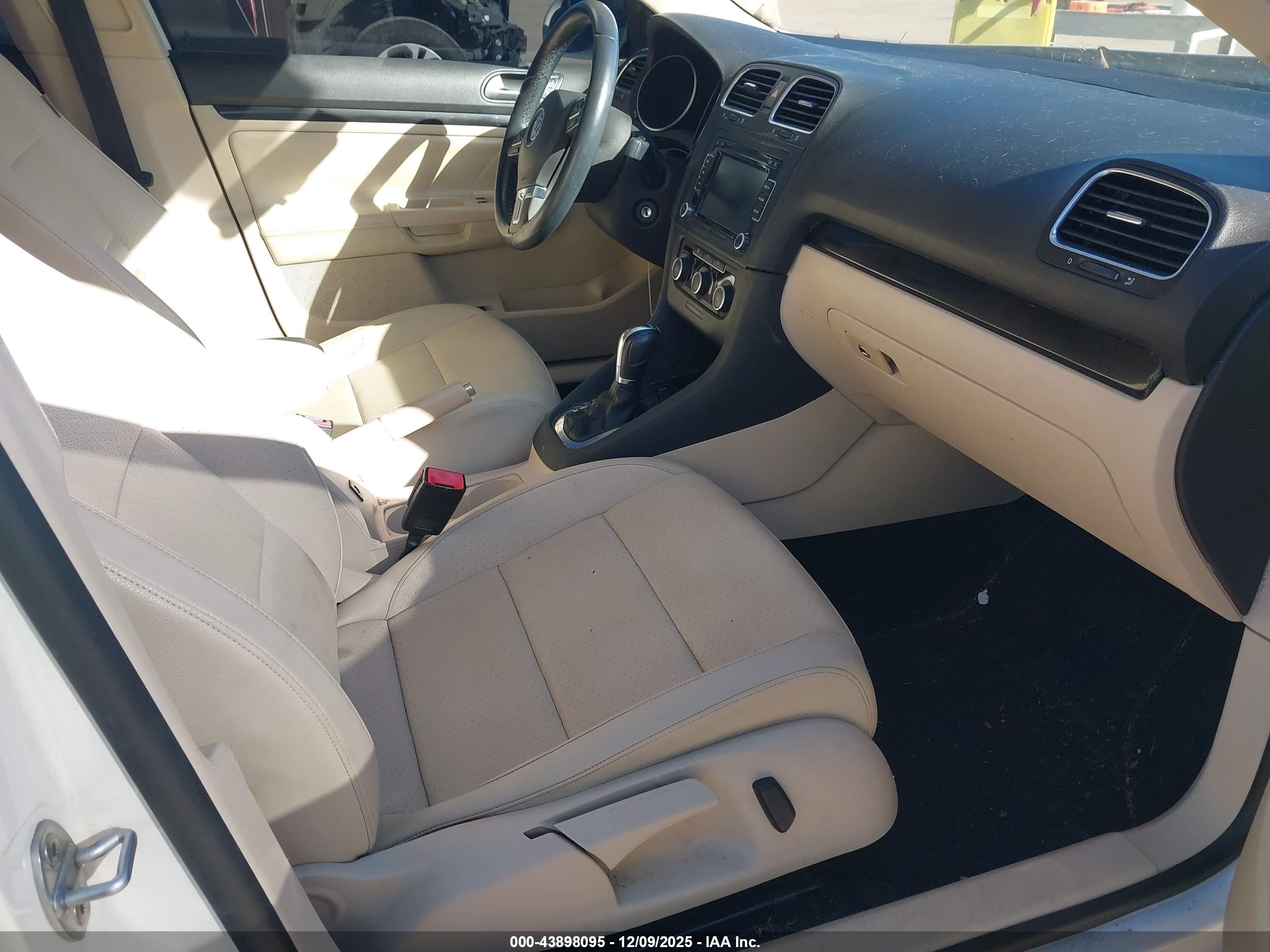 VOLKSWAGEN JETTA image 5