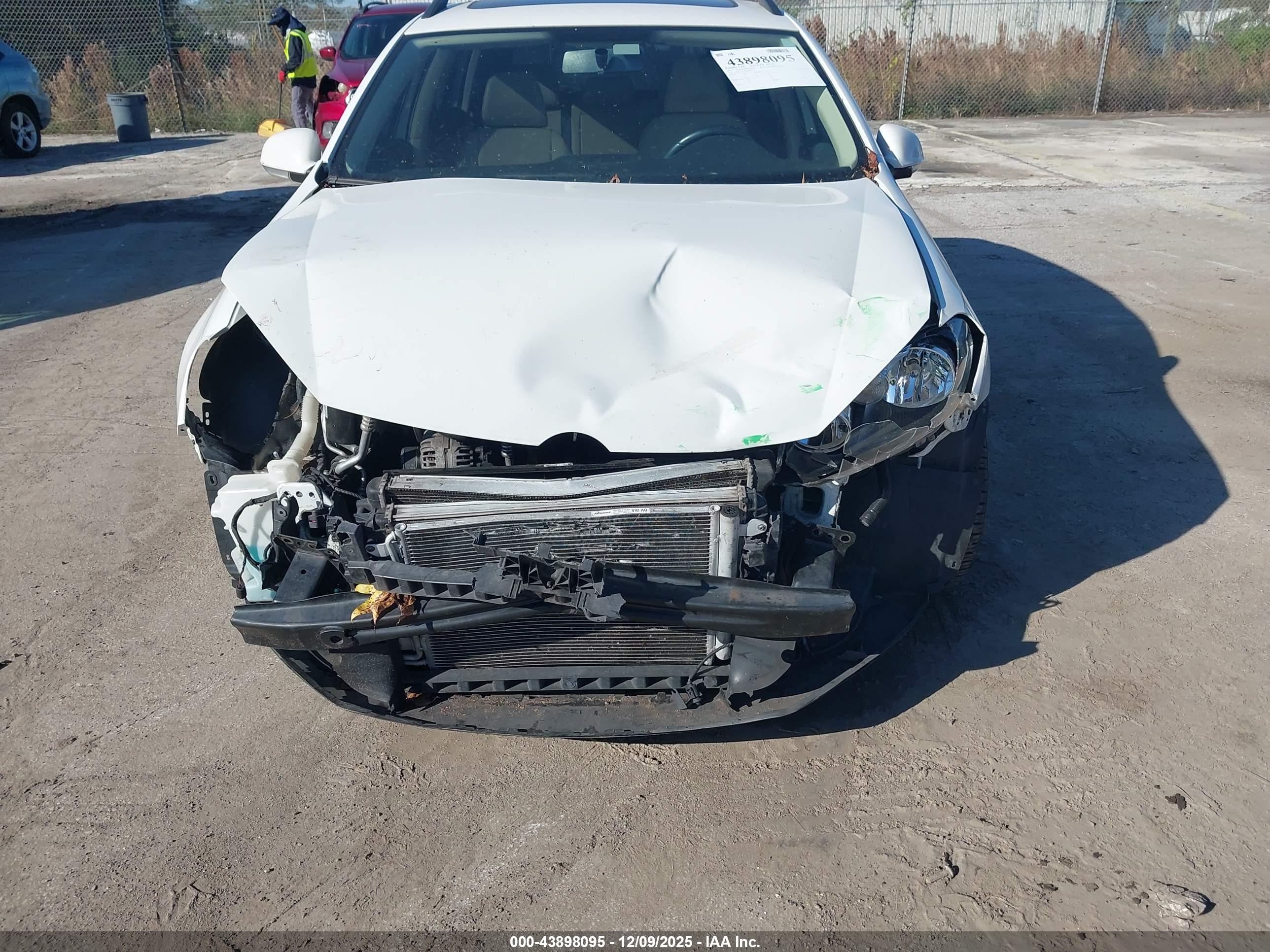 VOLKSWAGEN JETTA image 6