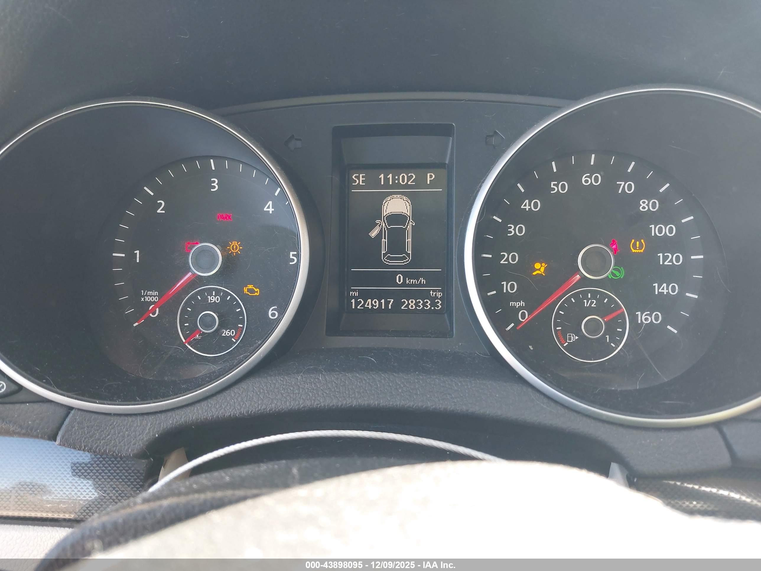 VOLKSWAGEN JETTA image 7