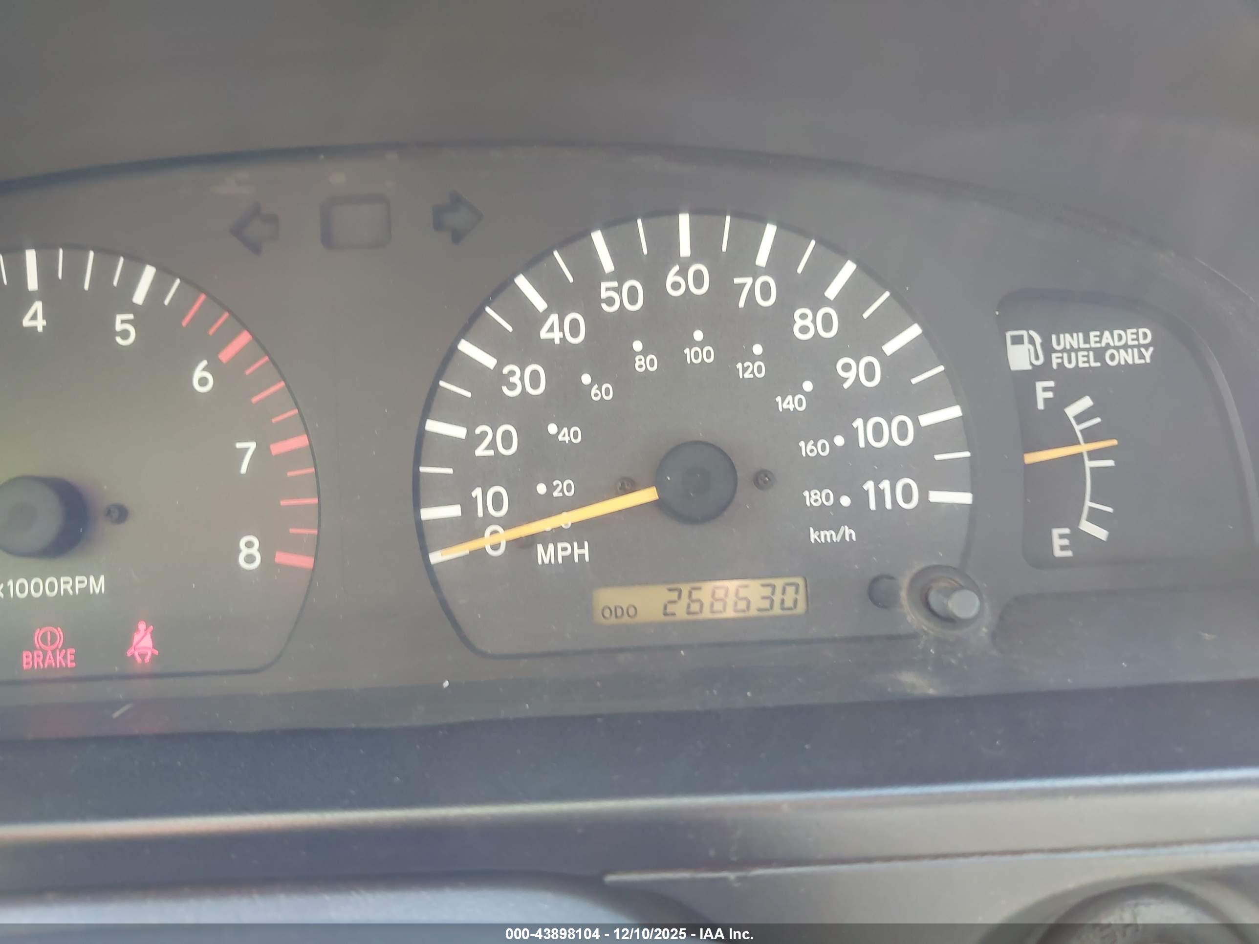 TOYOTA TACOMA image 7