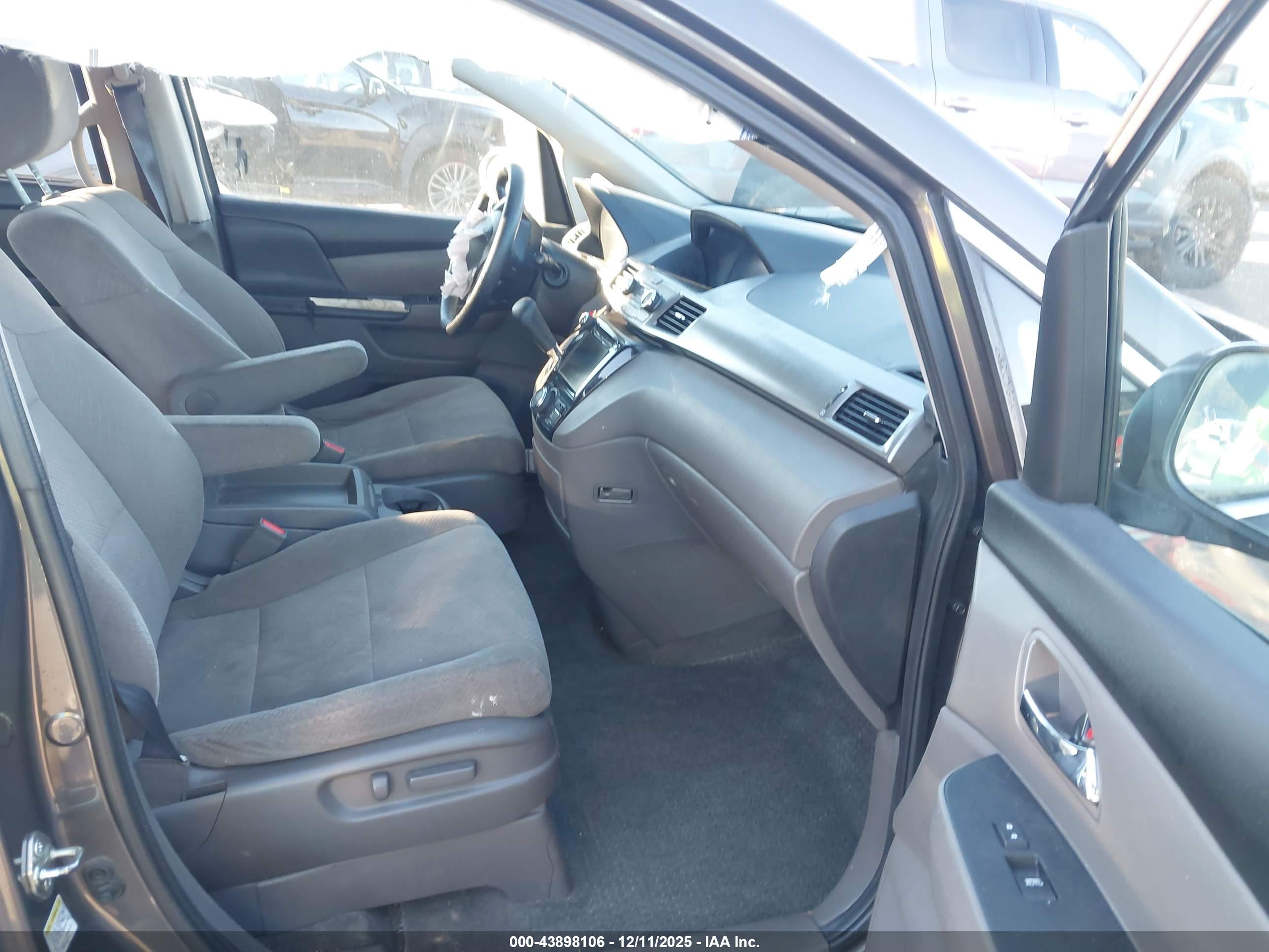 HONDA ODYSSEY image 5