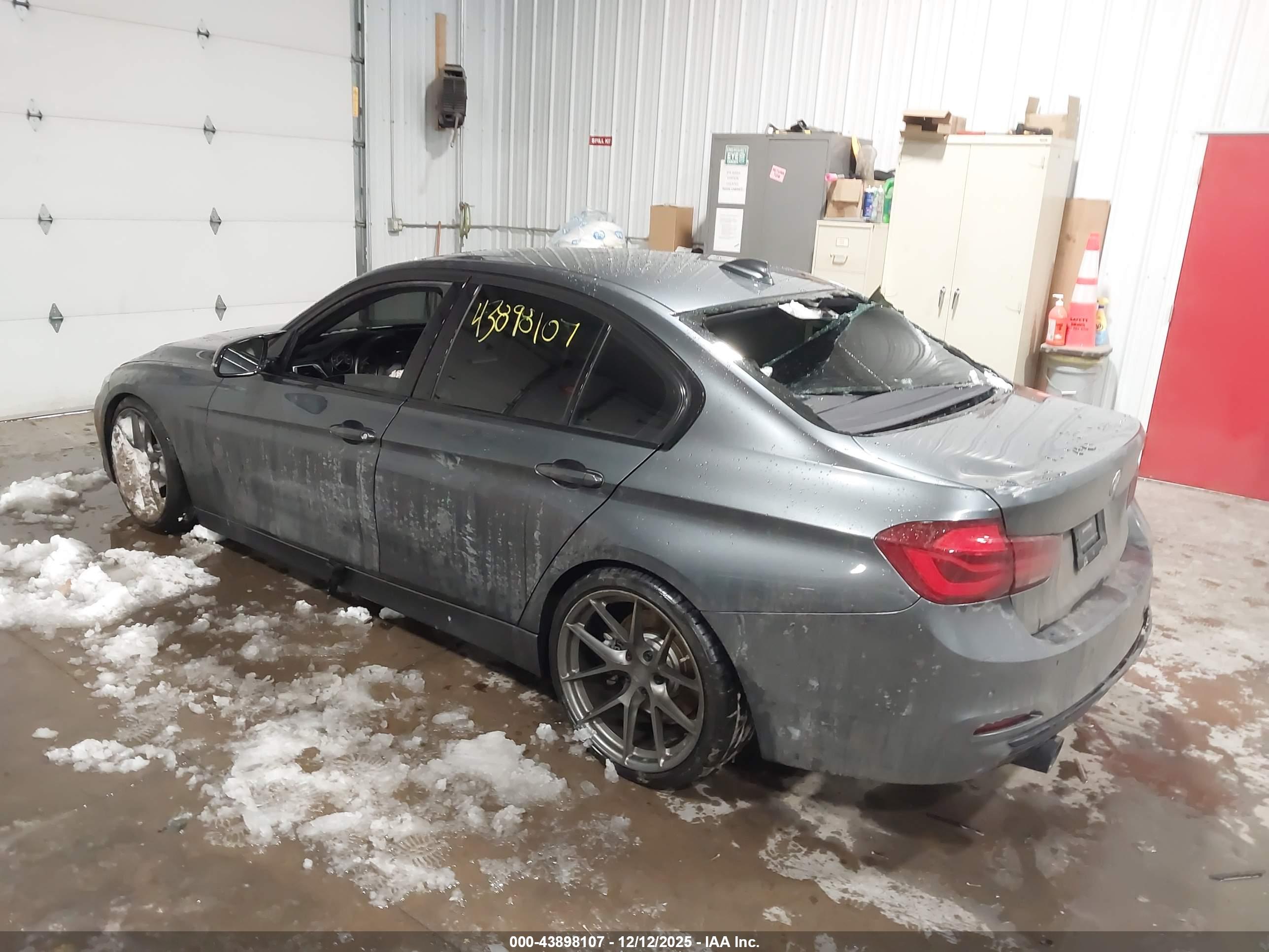 BMW 340I image 3