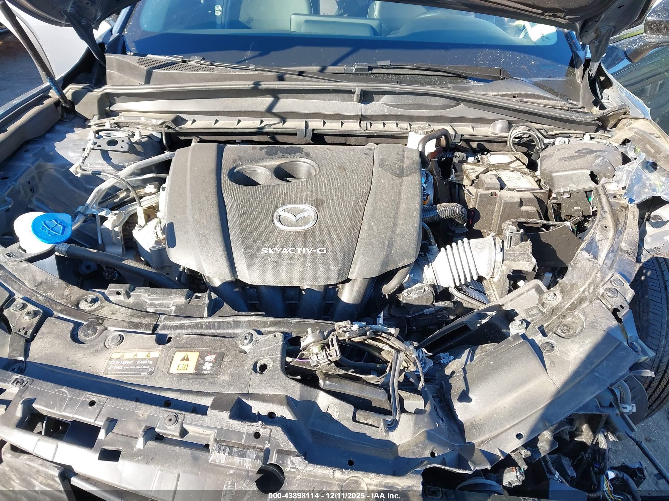 MAZDA CX-50 image 10