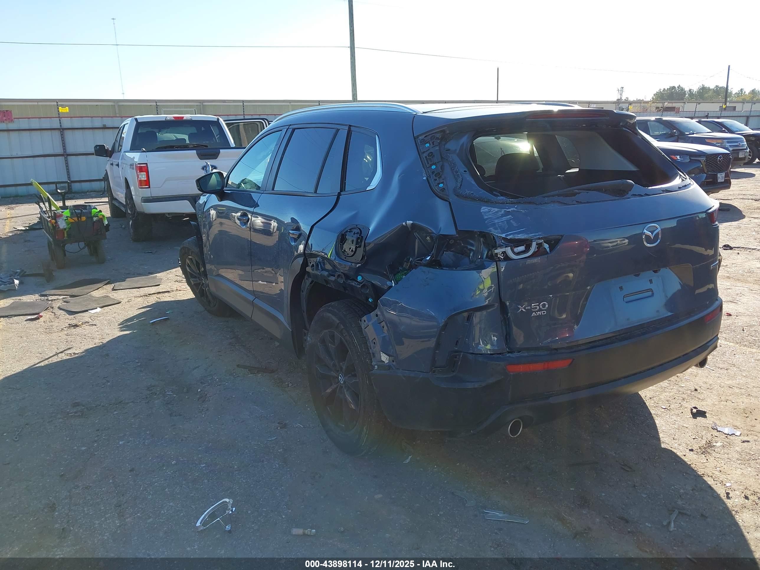 MAZDA CX-50 image 3